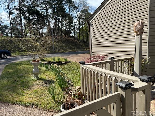 601 Woodlawn #15 Property Photo 3