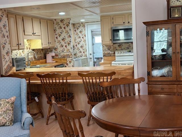601 Woodlawn #15 Property Photo 15