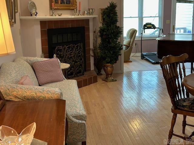 601 Woodlawn #15 Property Photo 21