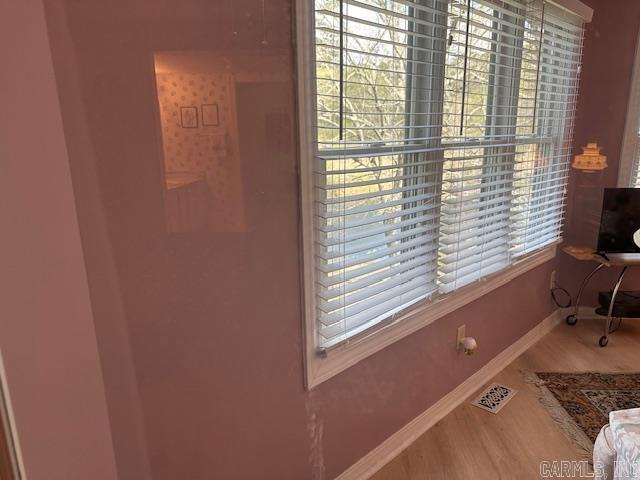 601 Woodlawn #15 Property Photo 31