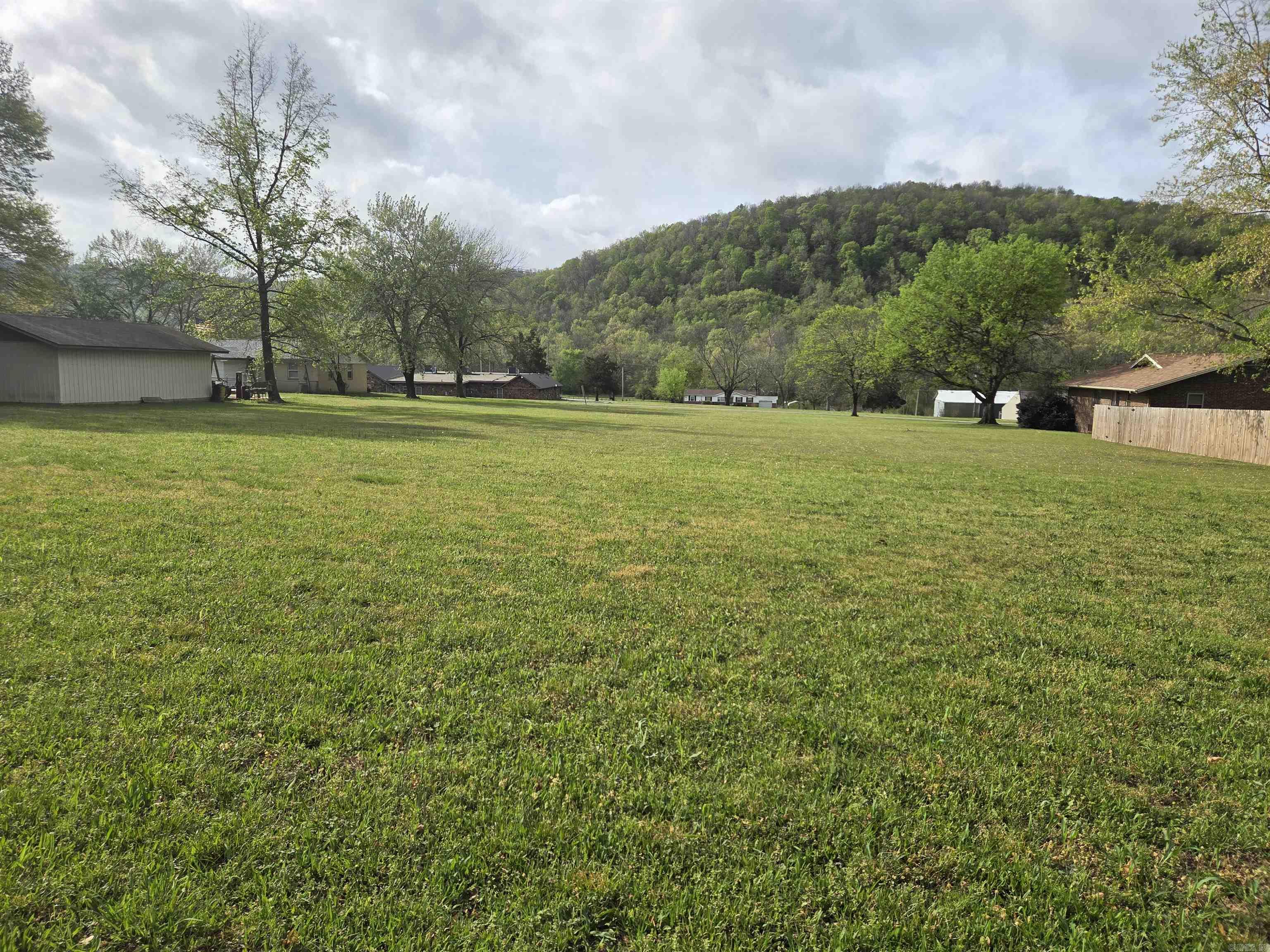 000 Maple Drive Property Photo 1