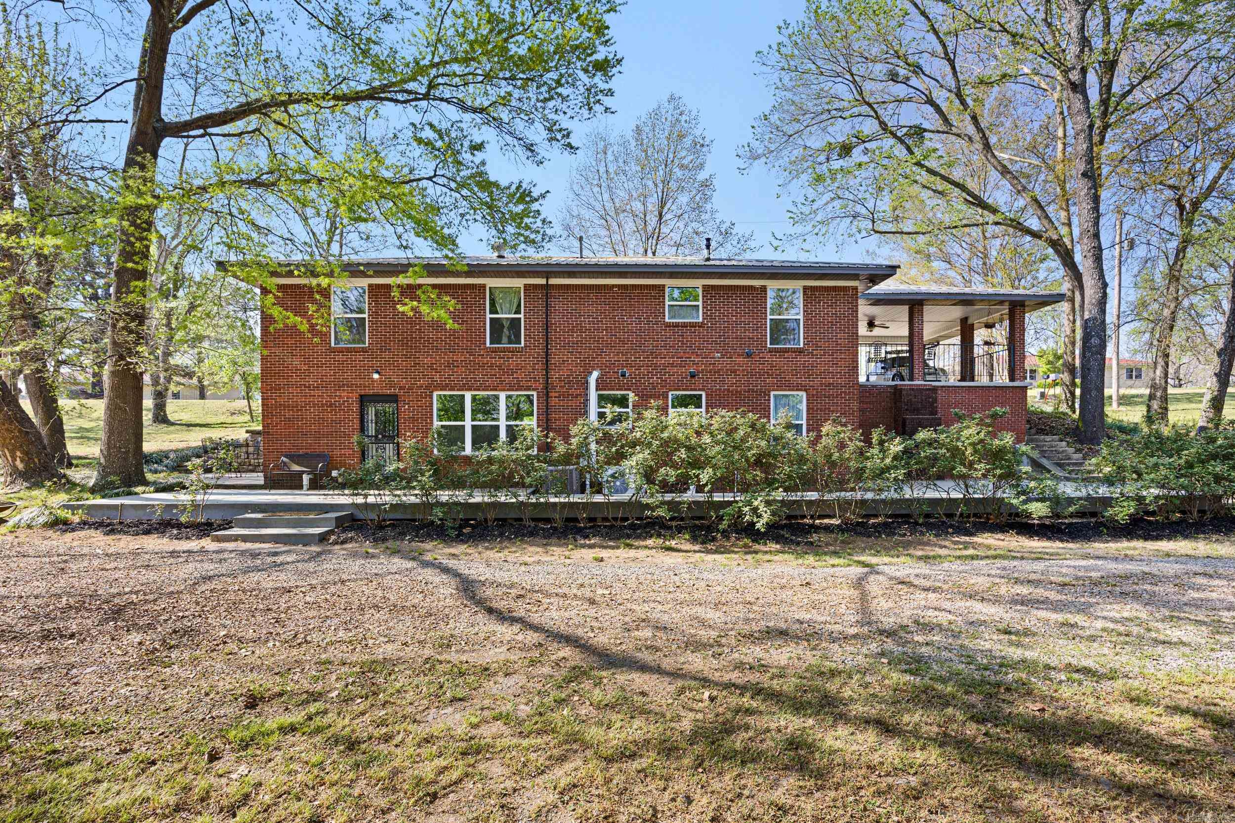 52 W Parish Drive Property Photo 2