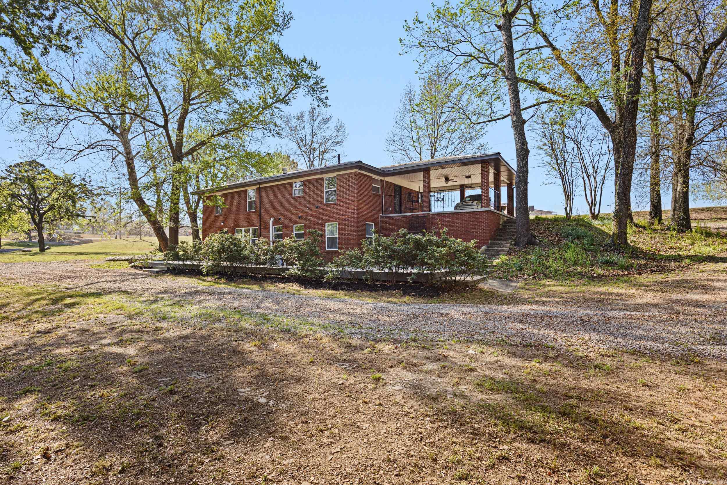 52 W Parish Drive Property Photo 3