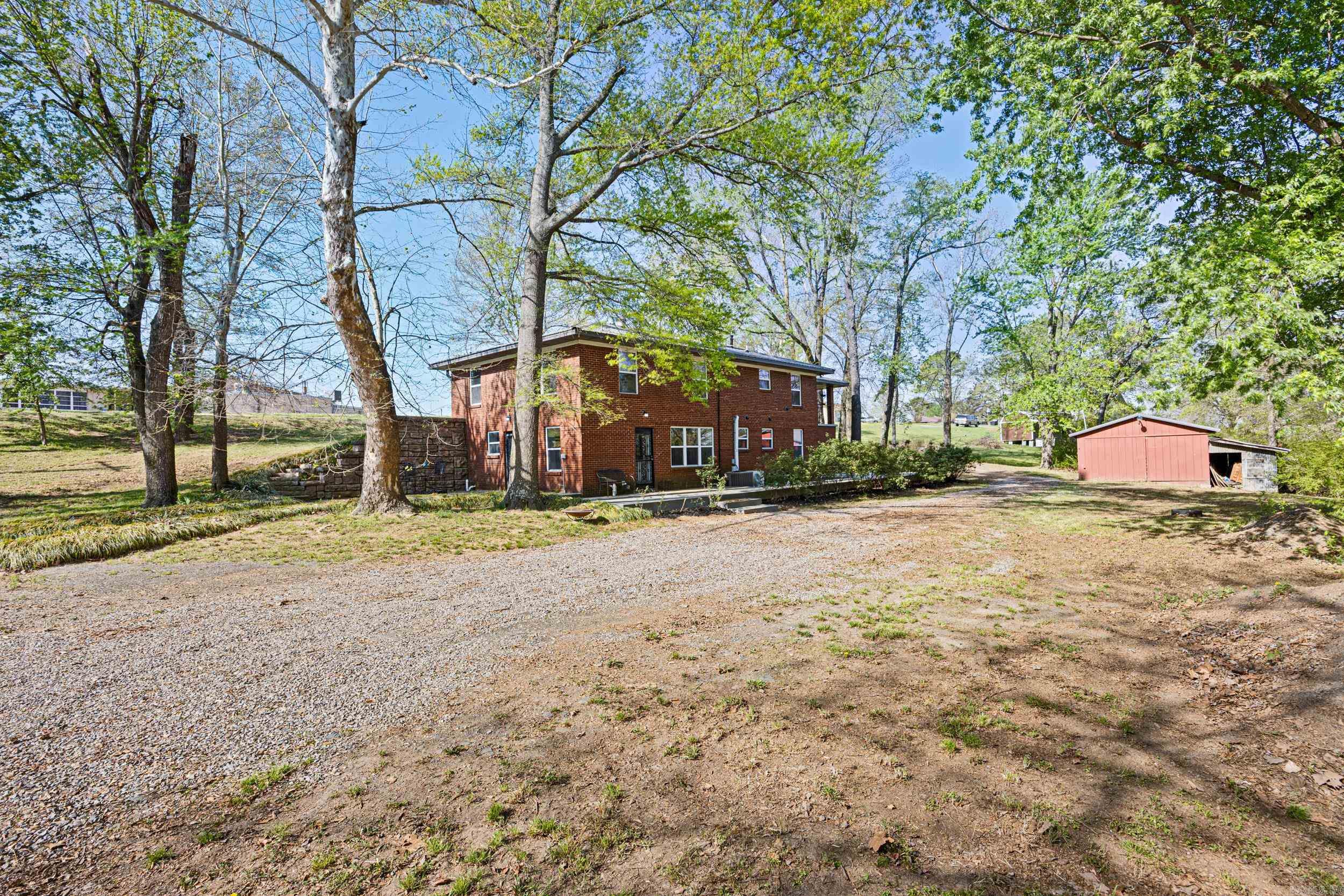 52 W Parish Drive Property Photo 6