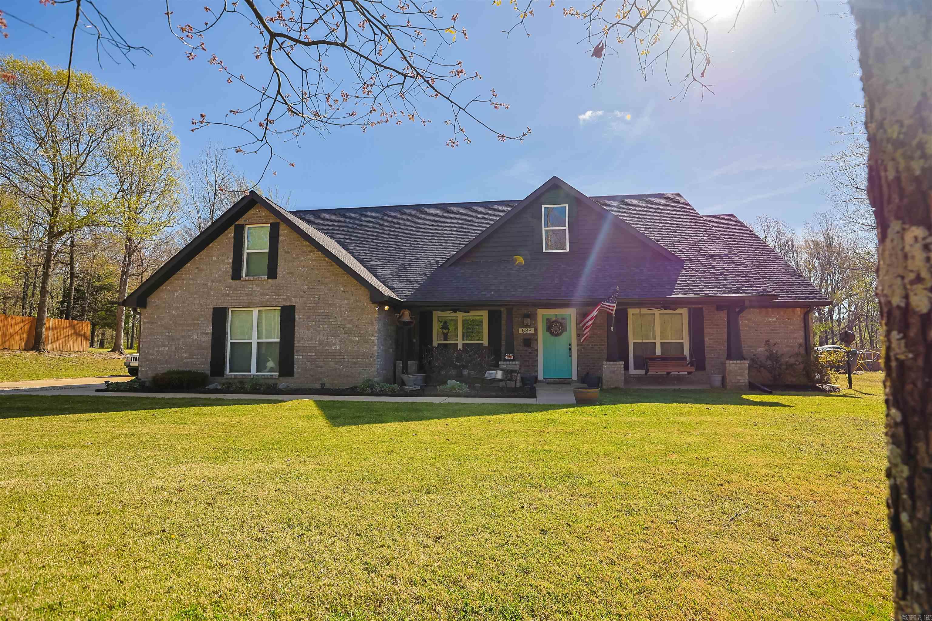 688 County Road 461 Property Photo 1