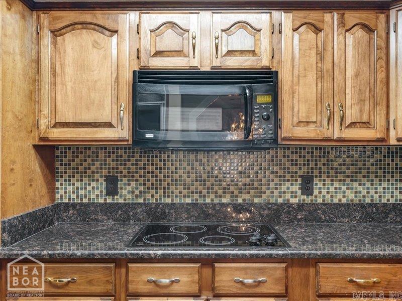 2005 Catharine Drive Property Photo 15