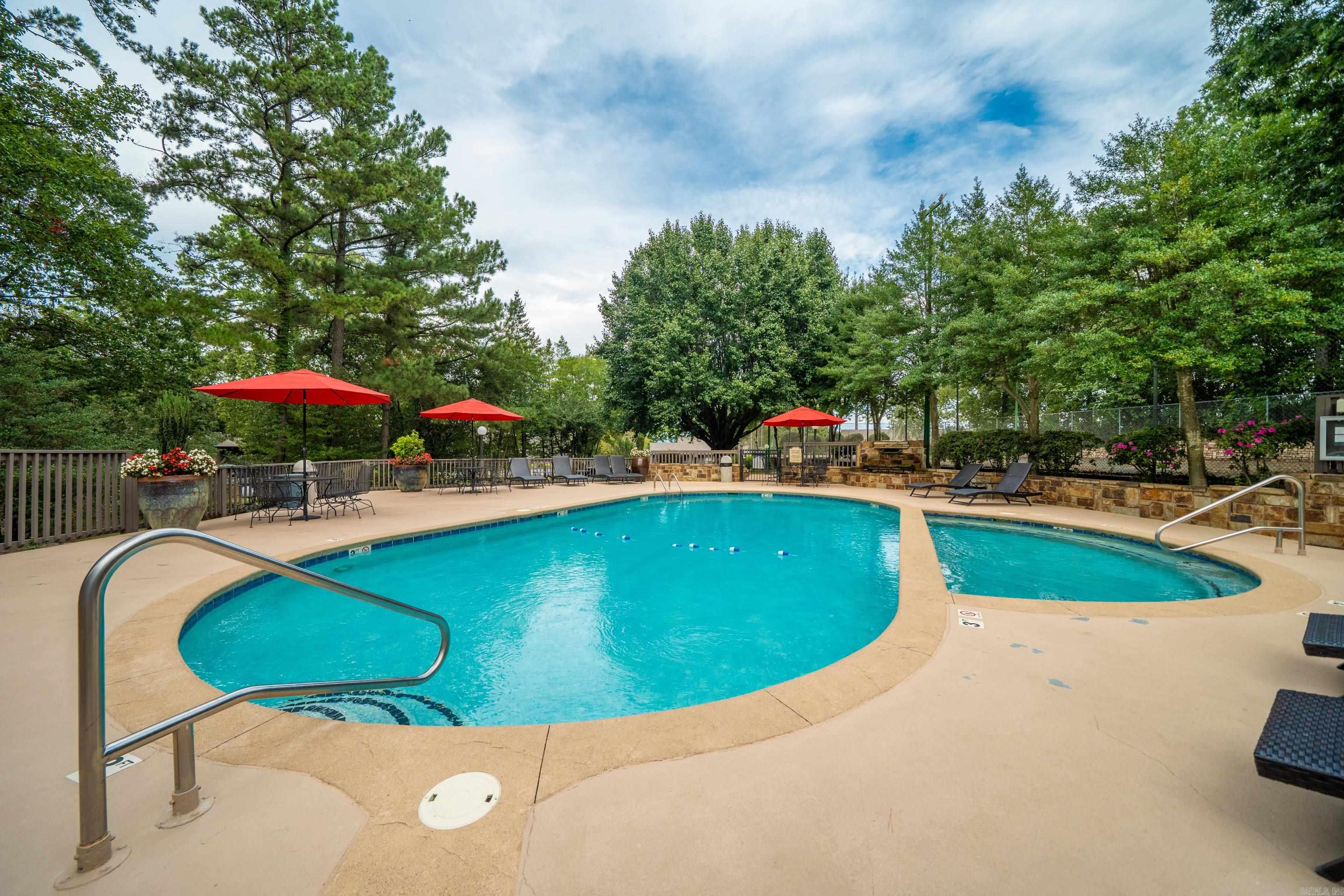 200 Hamilton Oaks Drive K-2 Property Photo 46