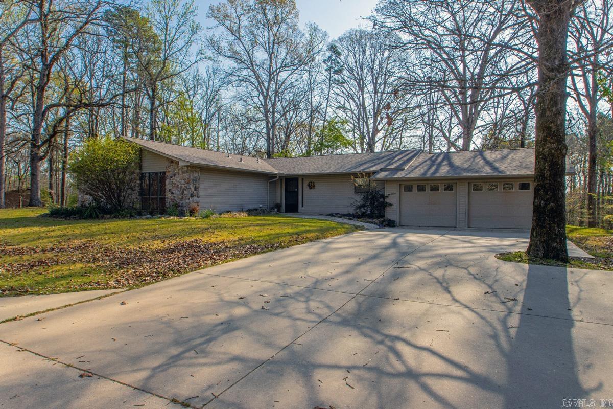 2726 Pleasant Run Road Property Photo 1