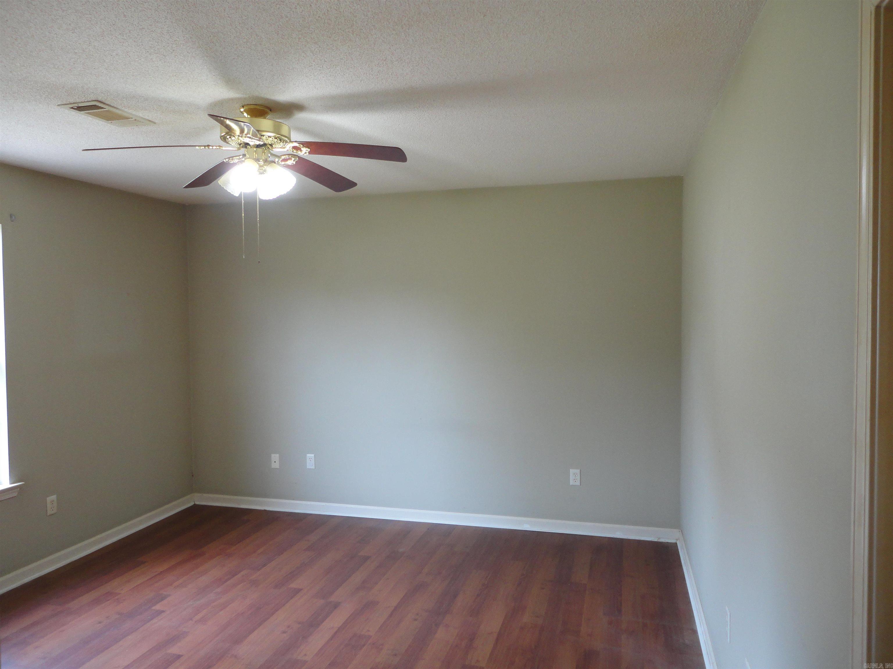 500 Scenic Valley Drive Property Photo 24