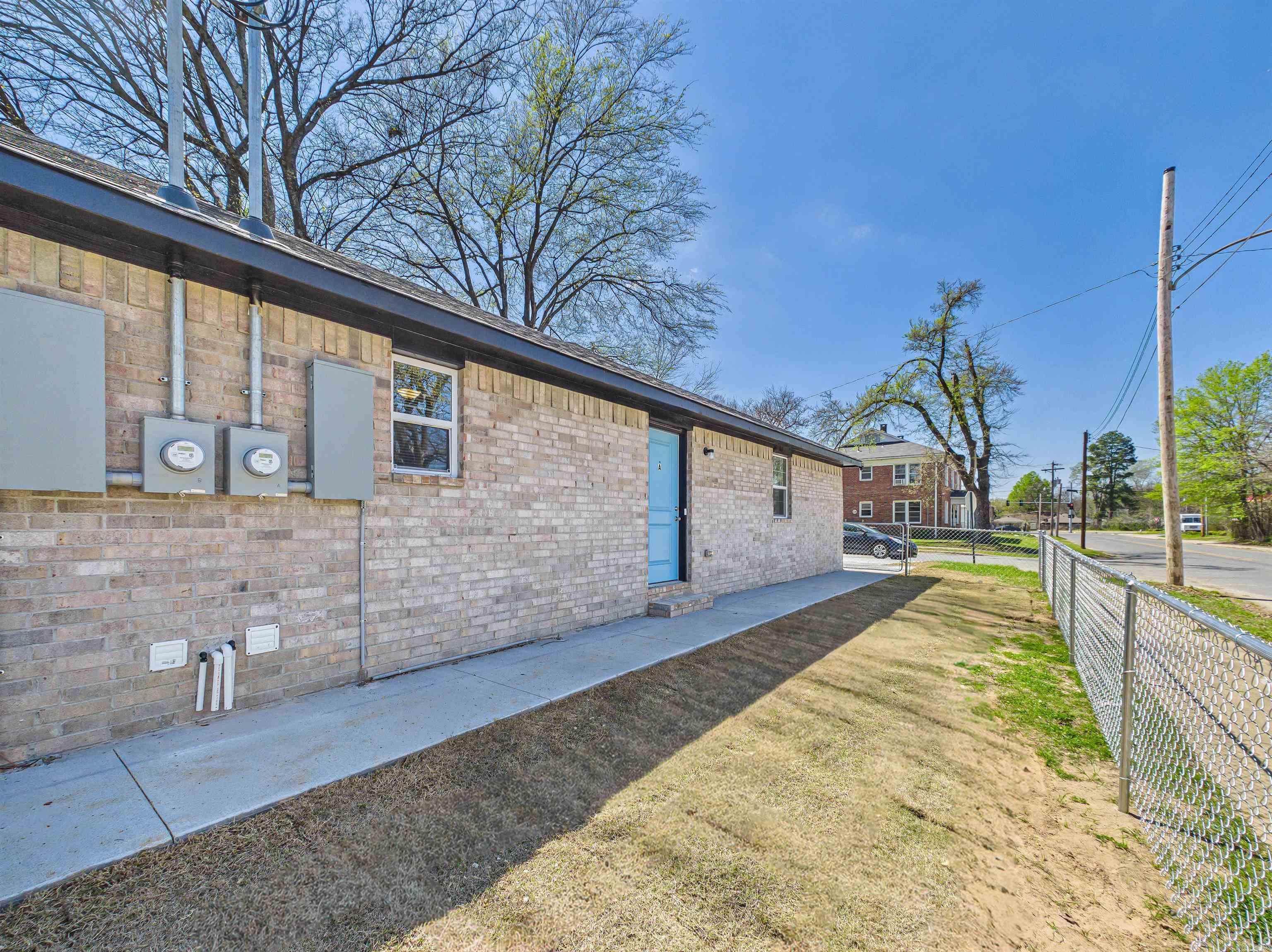 1524 Schaer Street Property Photo 6