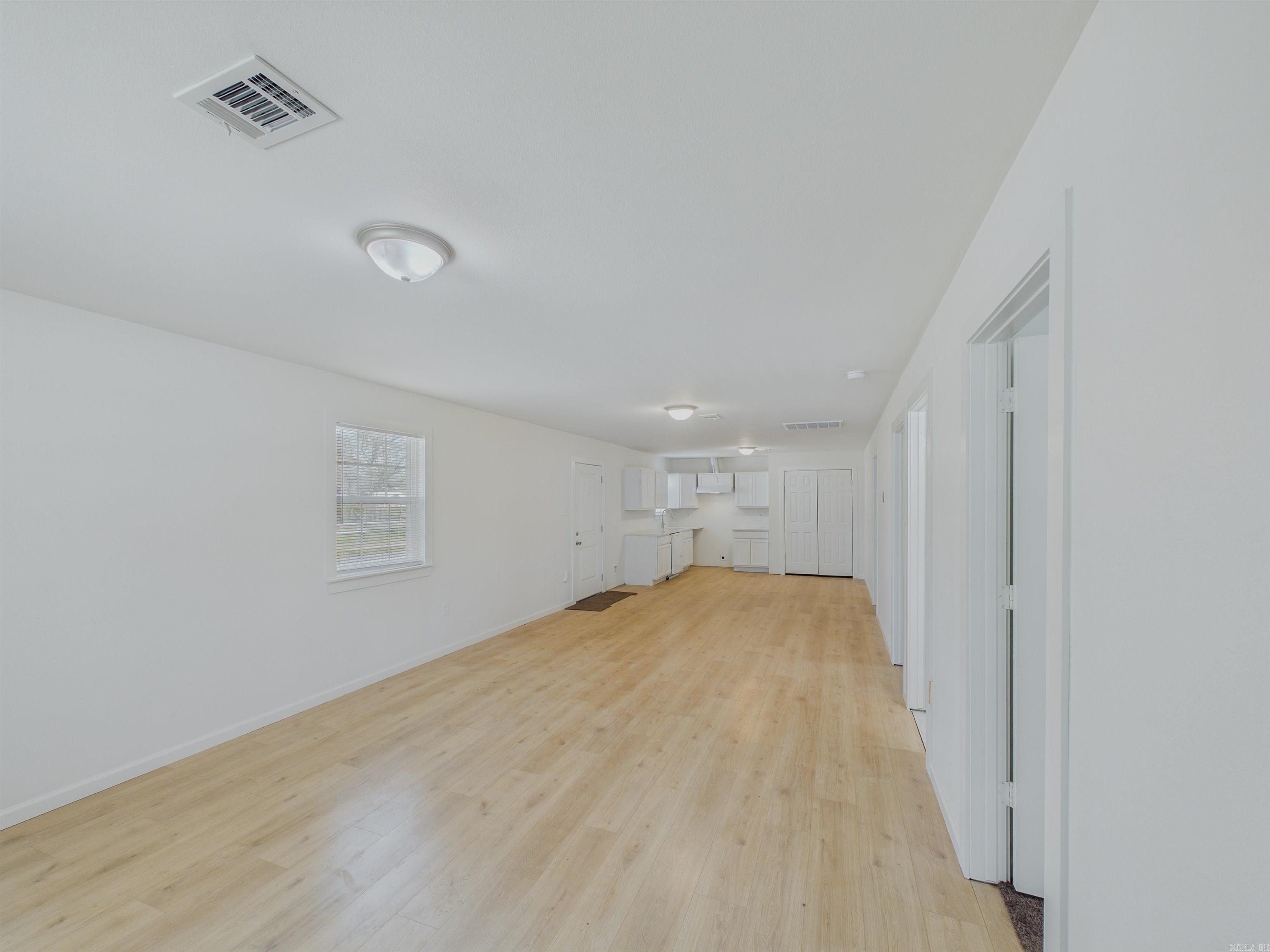 1524 Schaer Street Property Photo 8