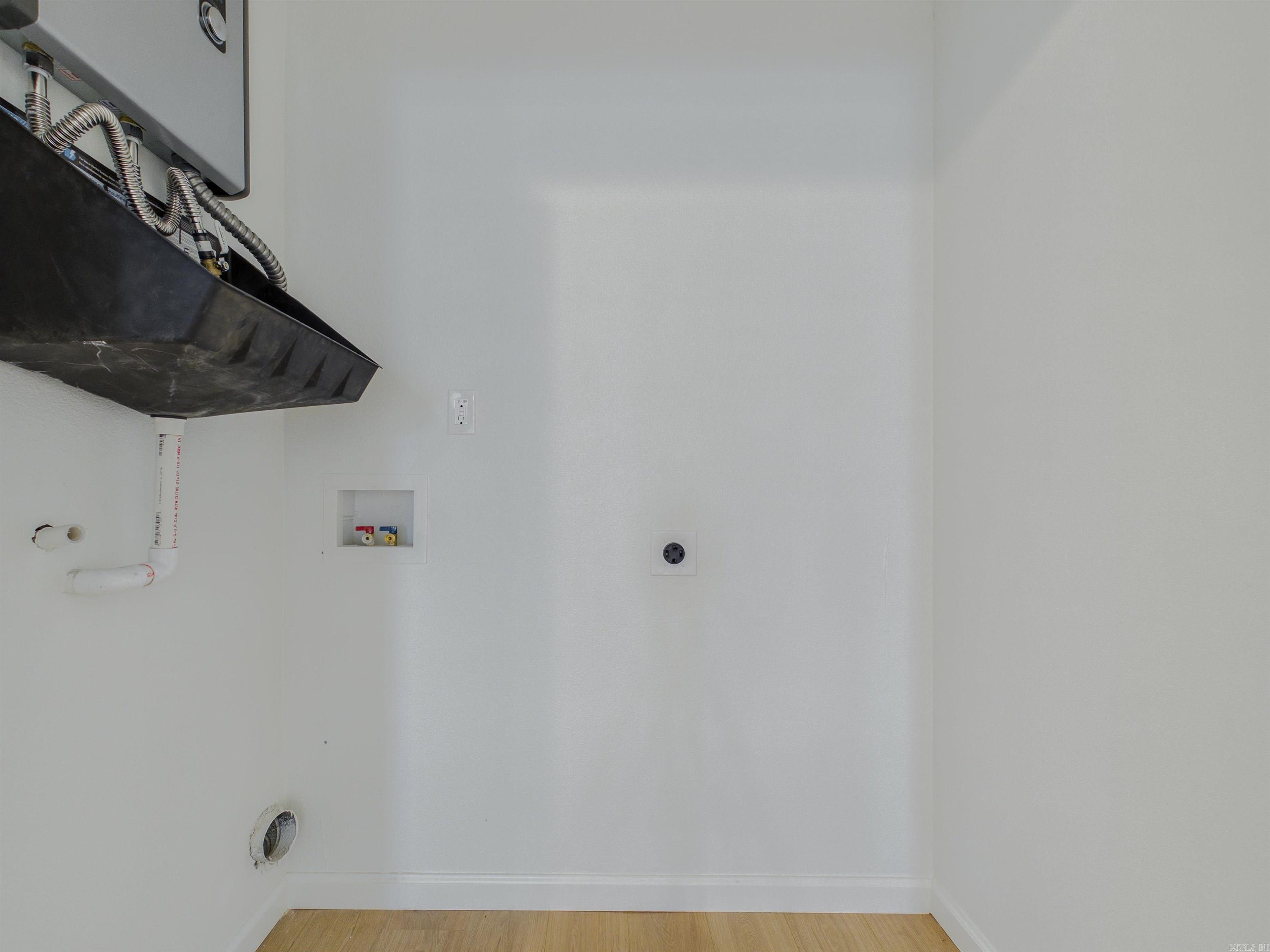 1524 Schaer Street Property Photo 23