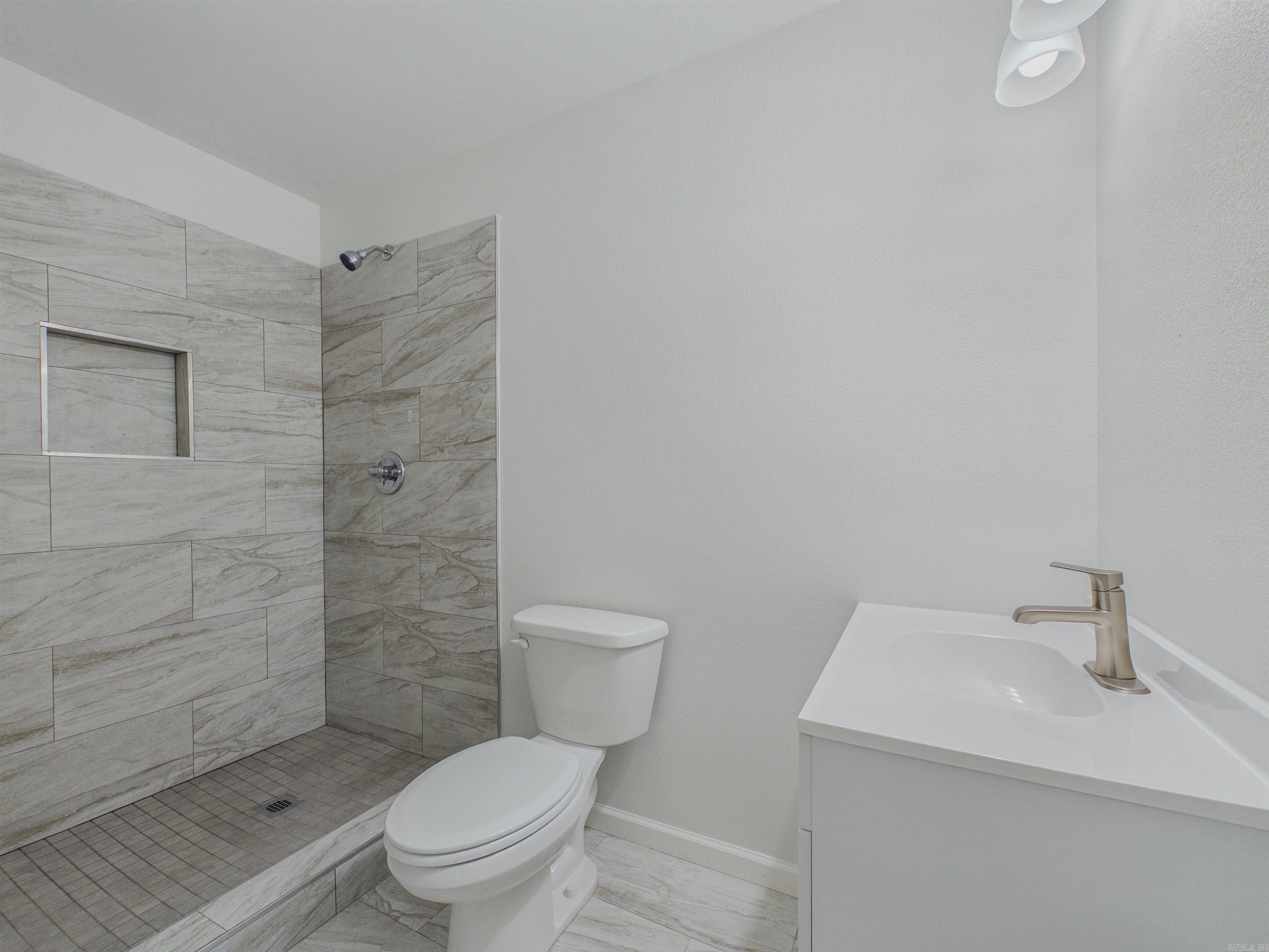 1524 Schaer Street Property Photo 34