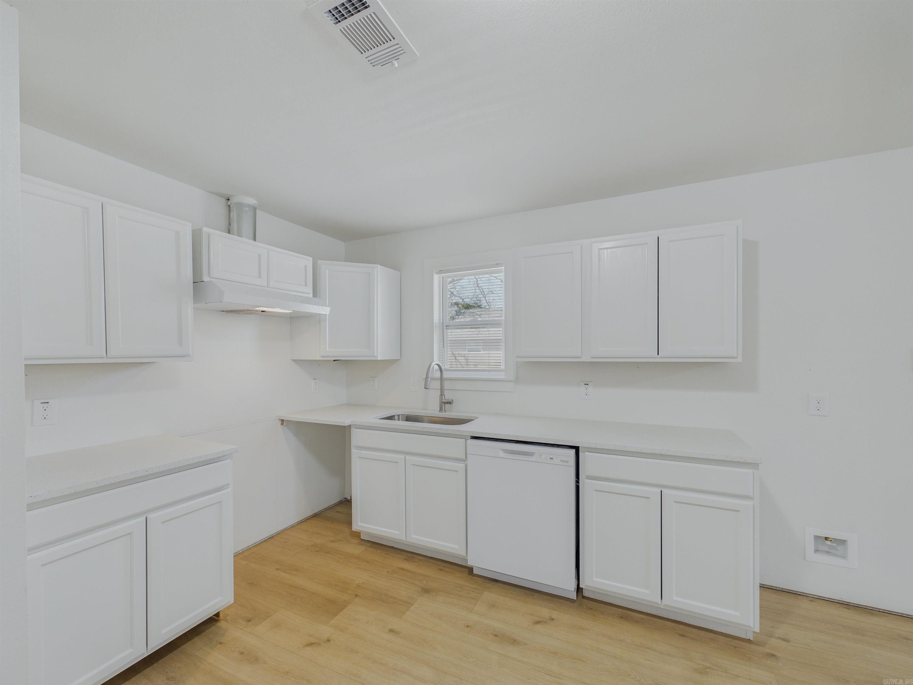 1524 Schaer Street Property Photo 42