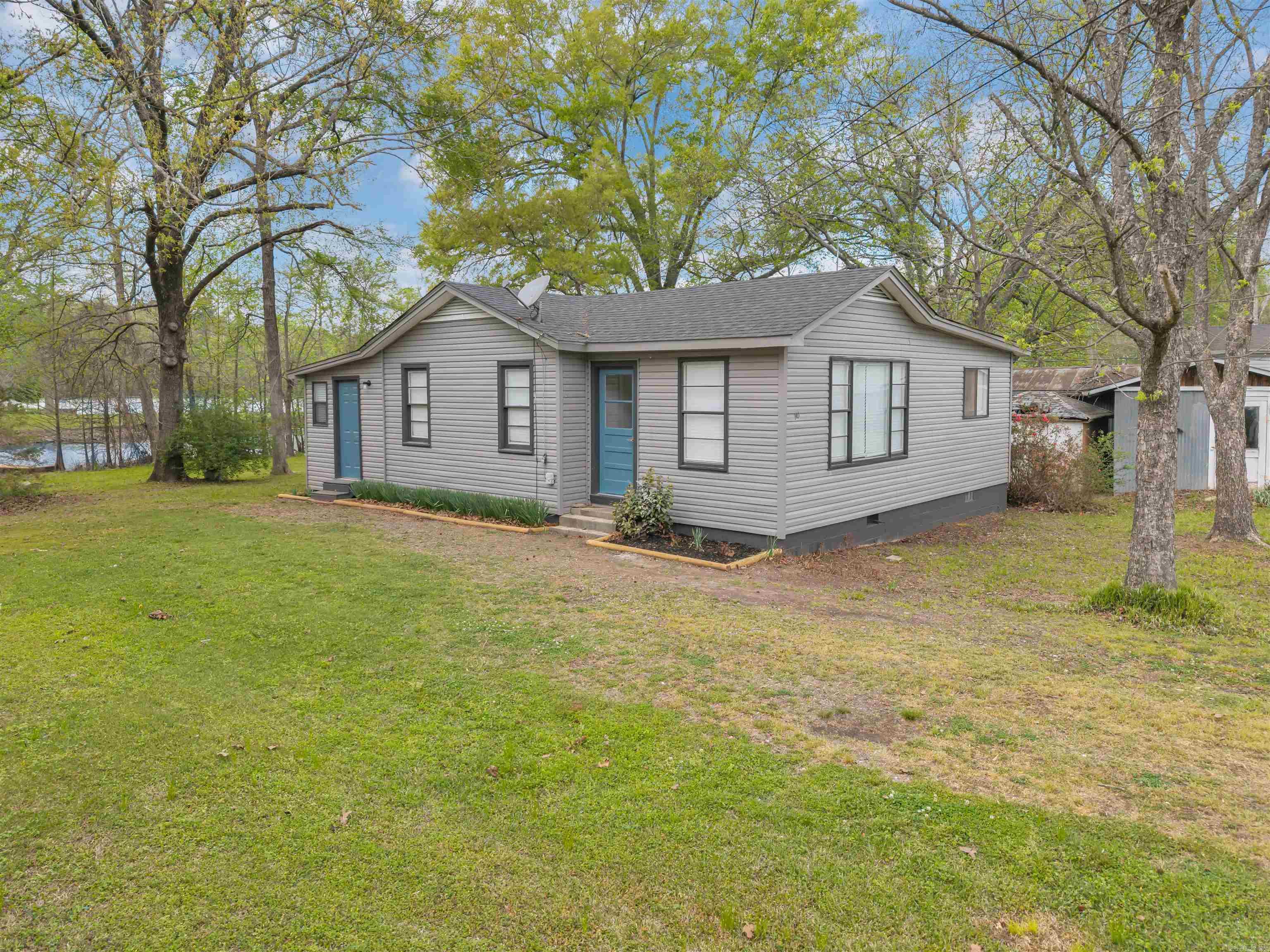 90 Mimosa Circle Property Photo 3