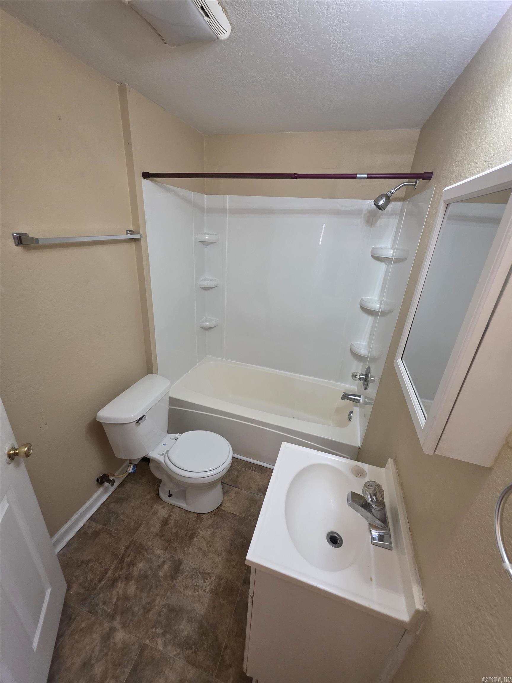 804 W 37th Street Property Photo 6