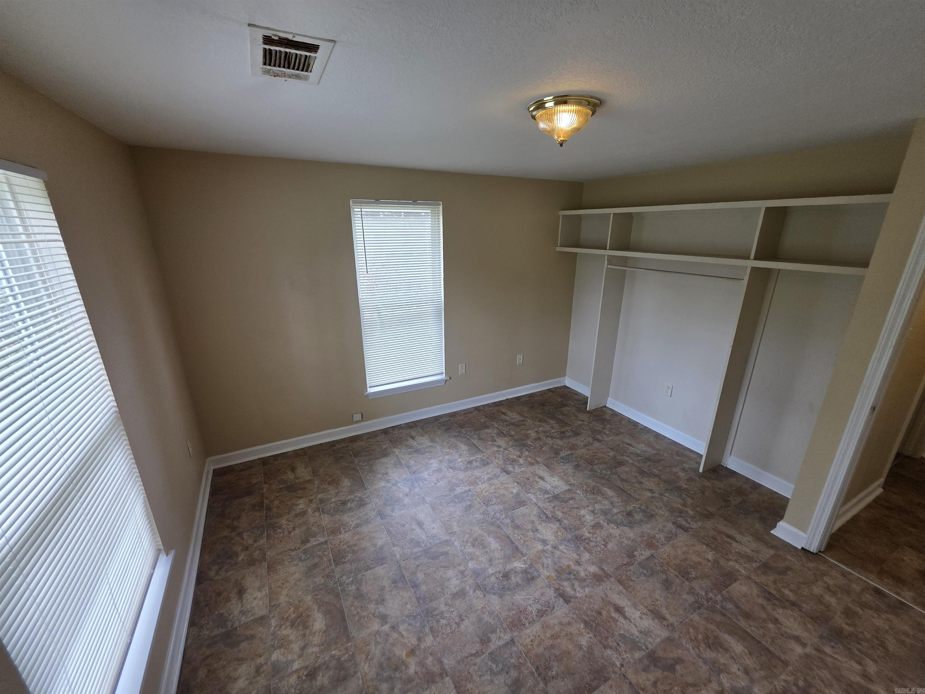 804 W 37th Street Property Photo 11