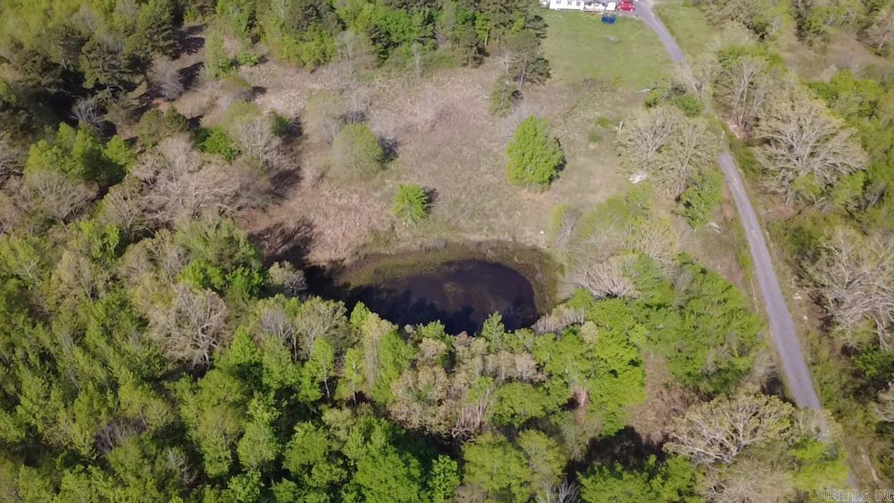 706 Old Waters Highway Property Photo 5
