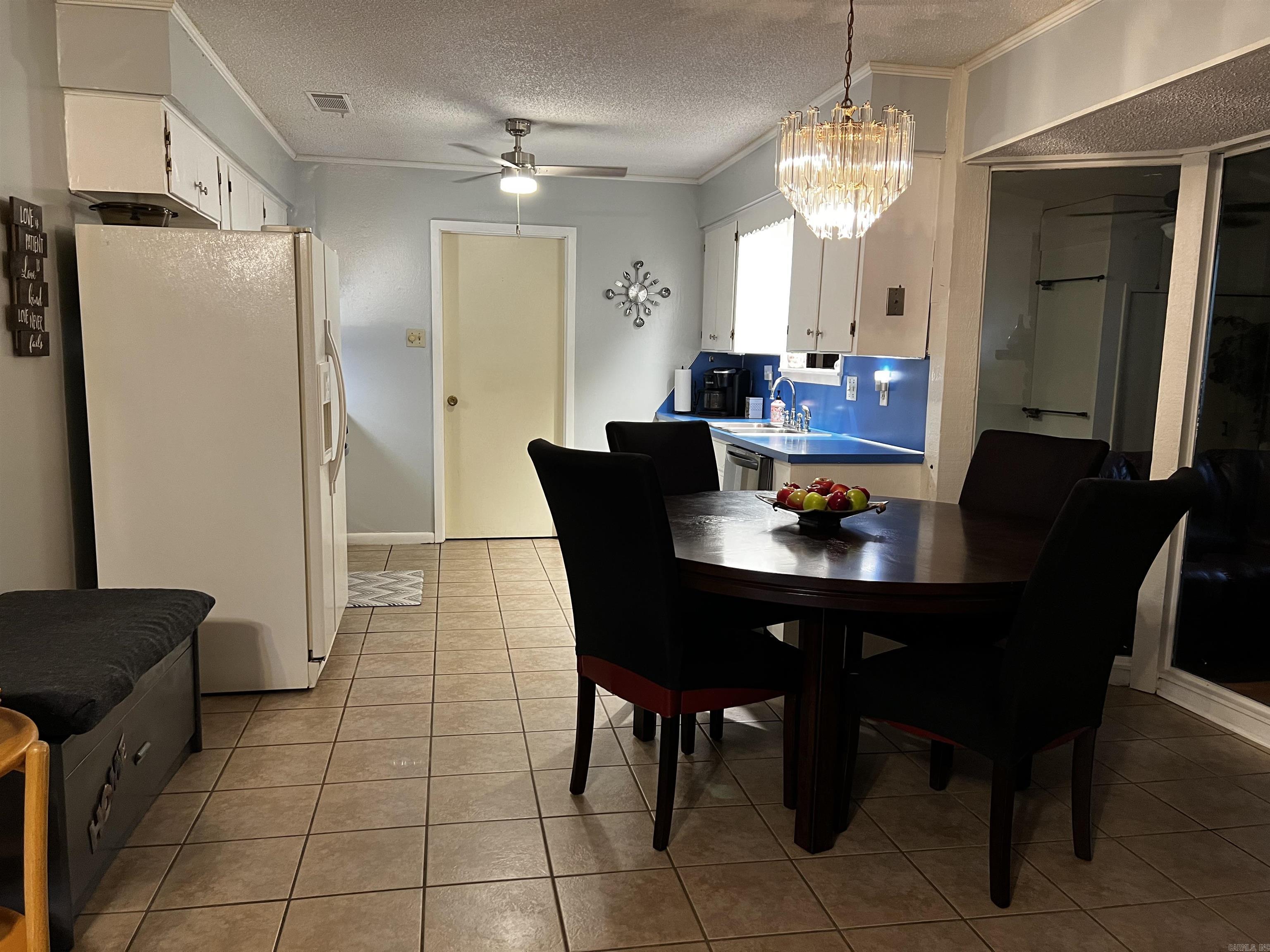 3211 Dartmouth Court Property Photo 10
