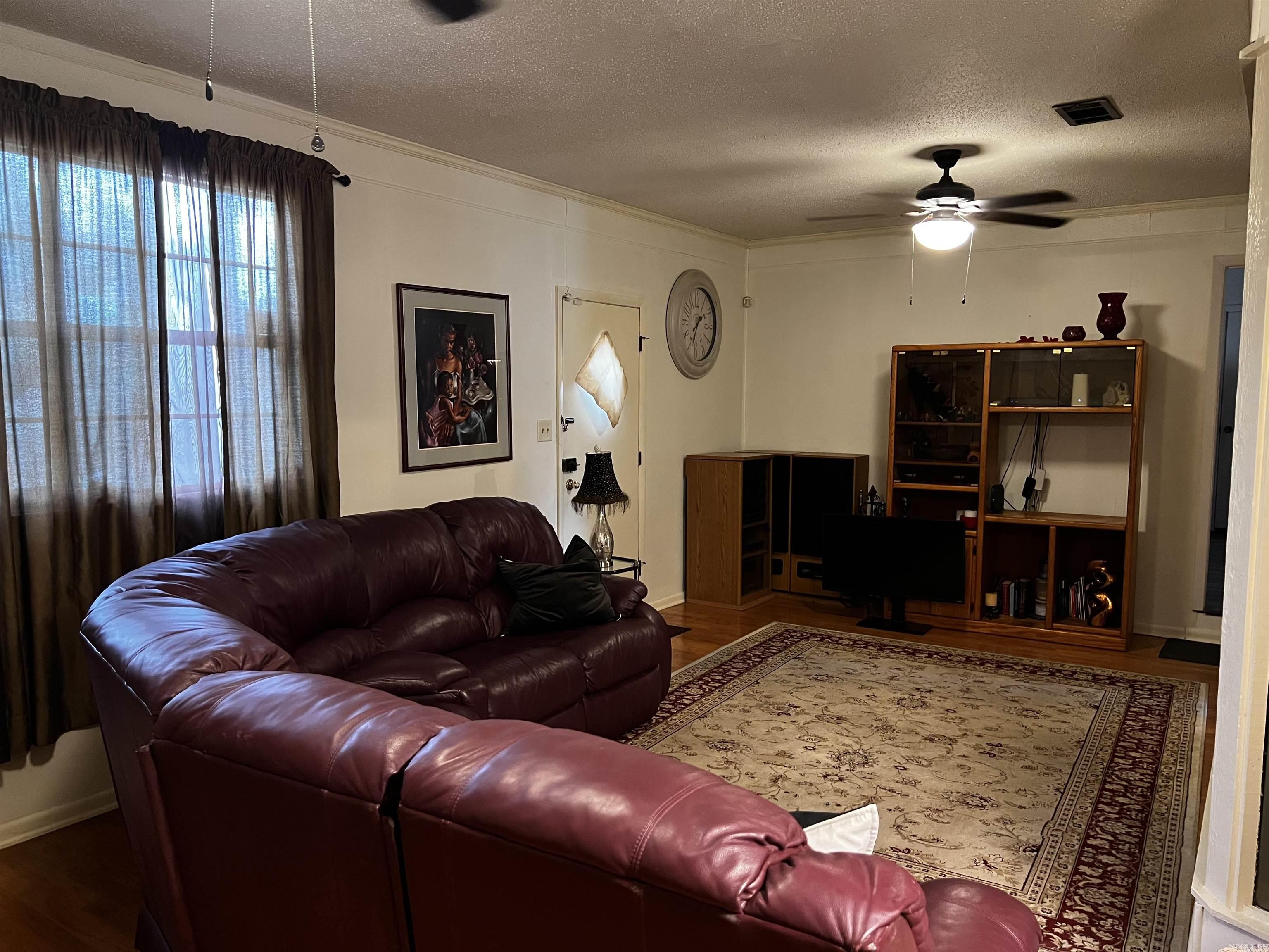 3211 Dartmouth Court Property Photo 11
