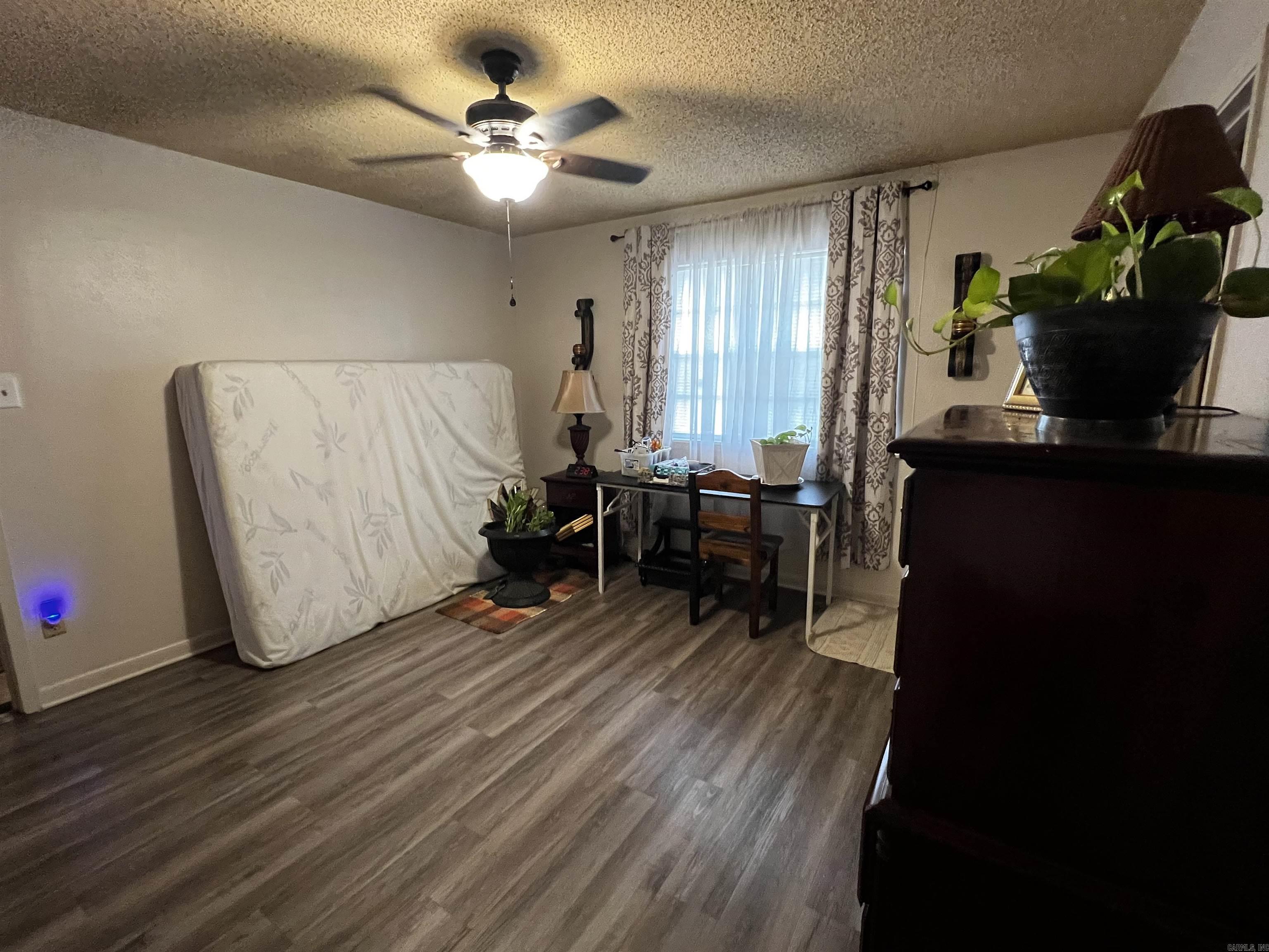 3211 Dartmouth Court Property Photo 14