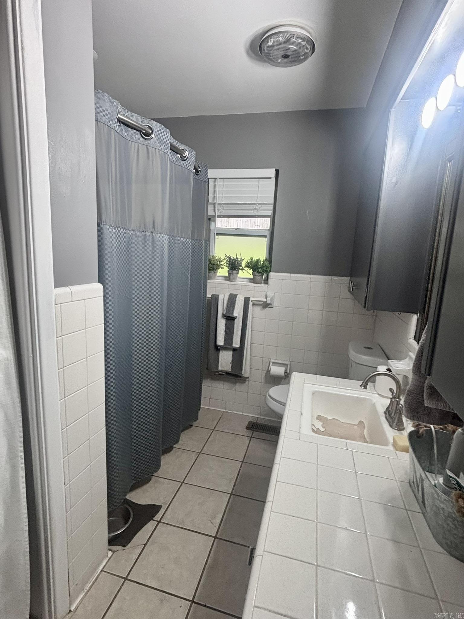 3717 Loch Lane Property Photo 19