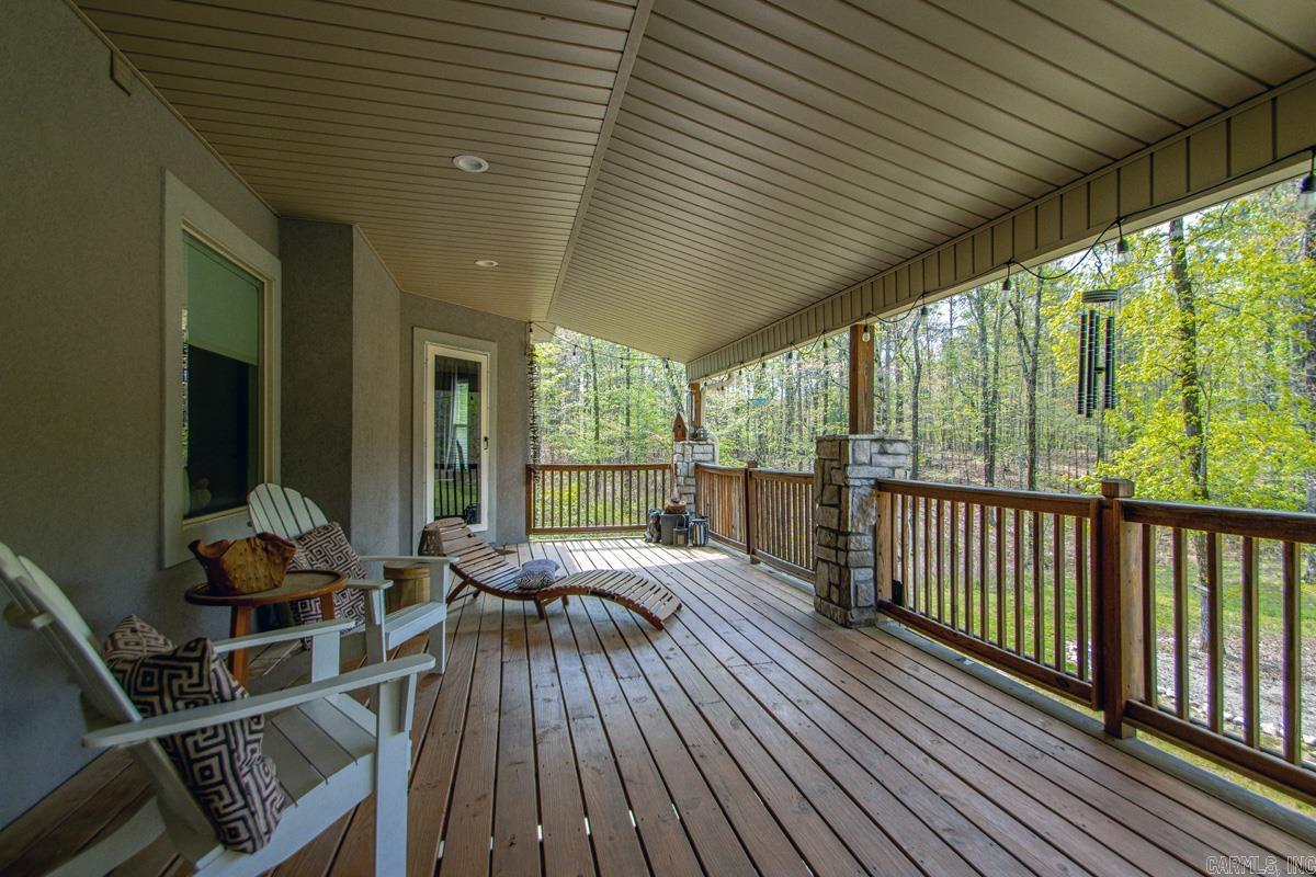 2711 Johnson Ln Property Photo 7