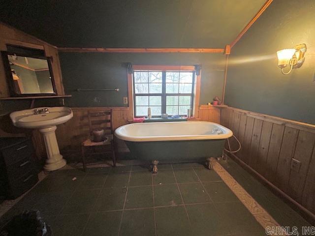 397 Fox Hollow Road Property Photo 14