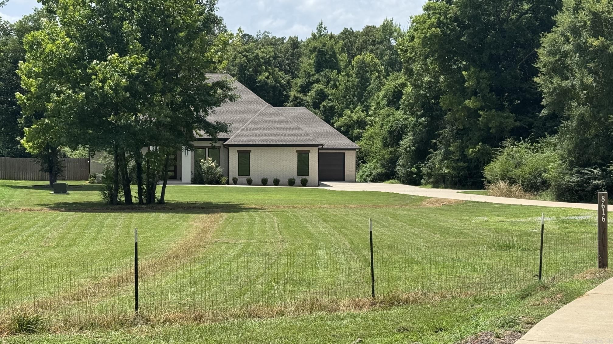 8616 Congo Road Property Photo 3
