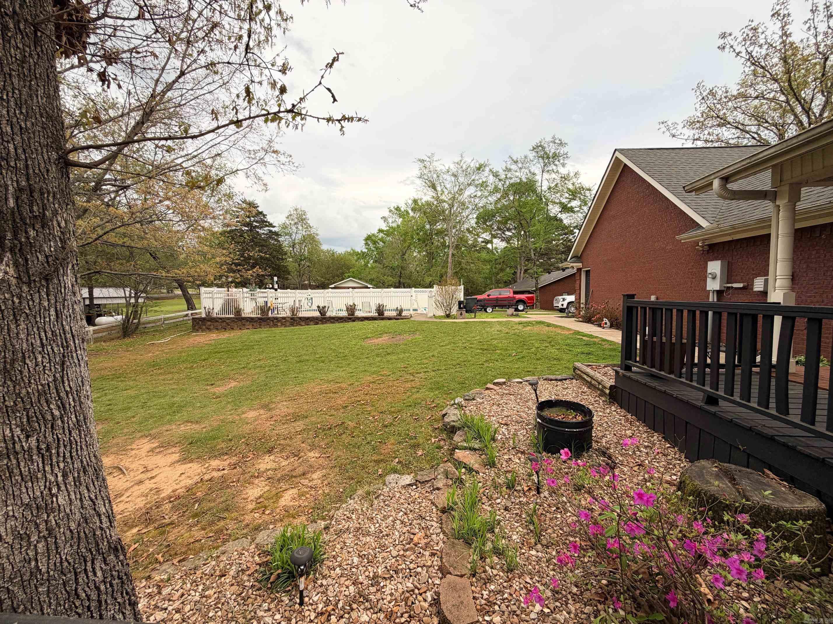 14 Jamie Lane Property Photo 34