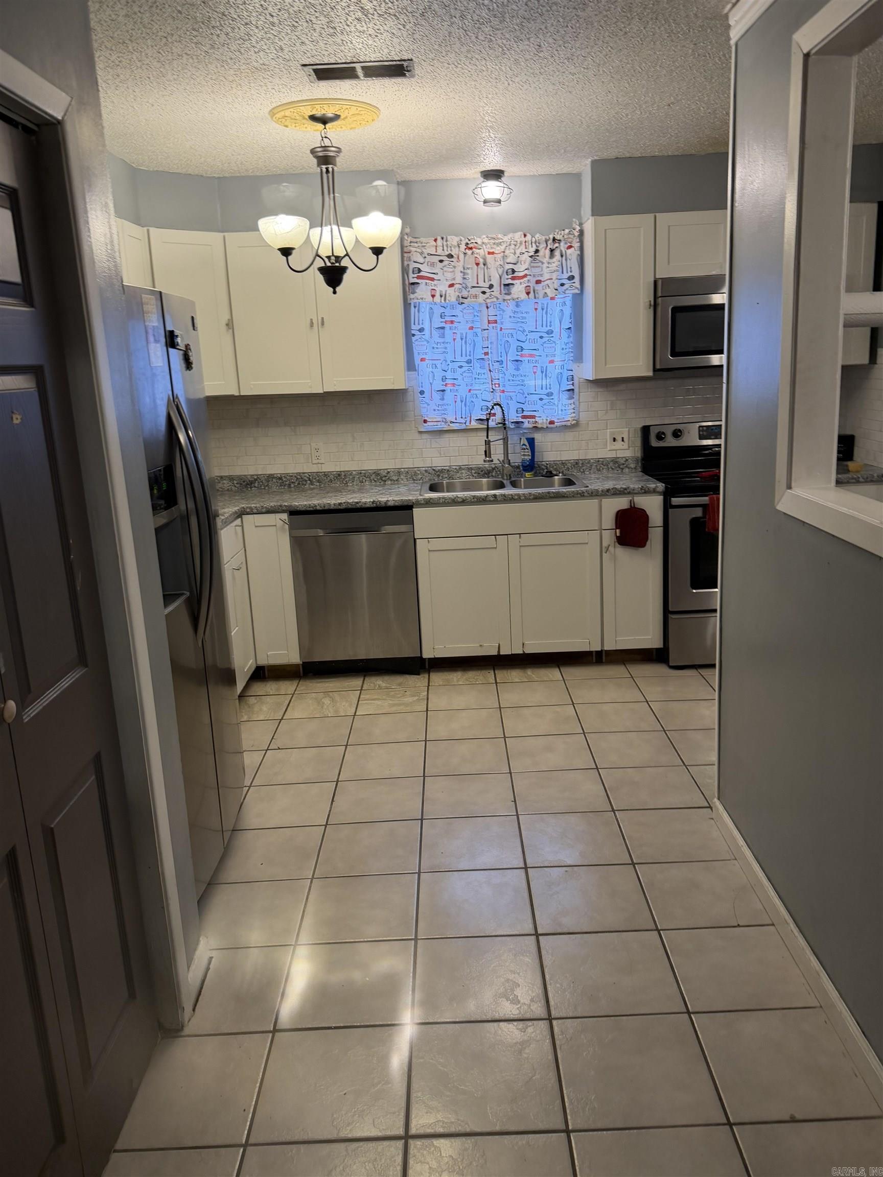 6302 Granada Trail Property Photo 8