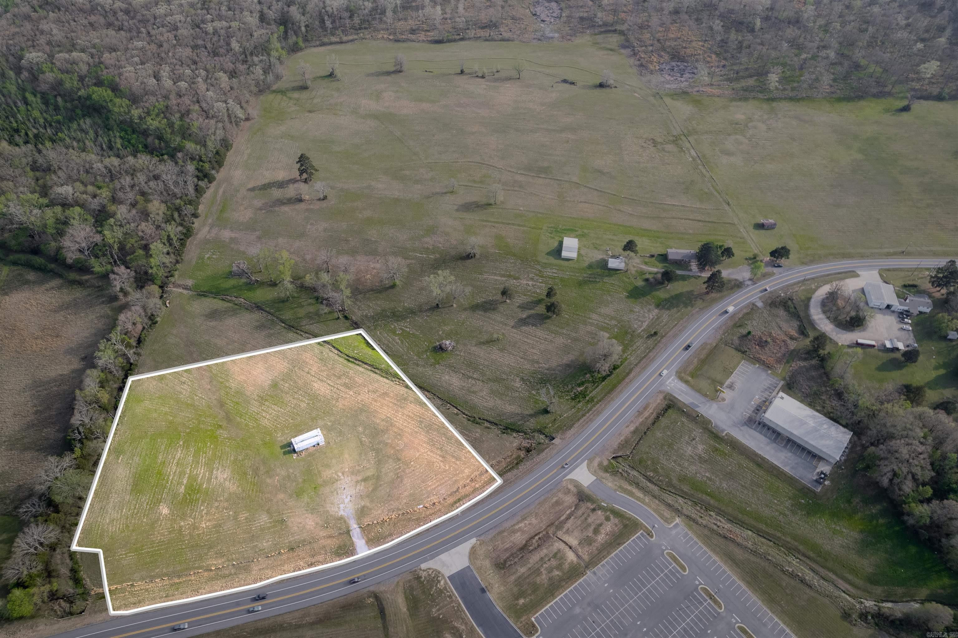 7 W Main Street Property Photo 1