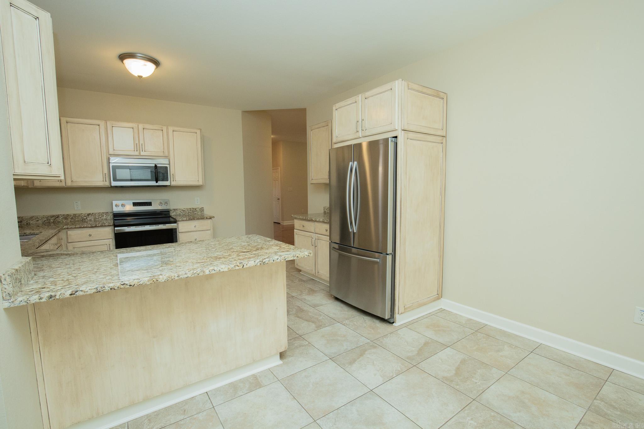 1090 Whispering Oak Property Photo 16