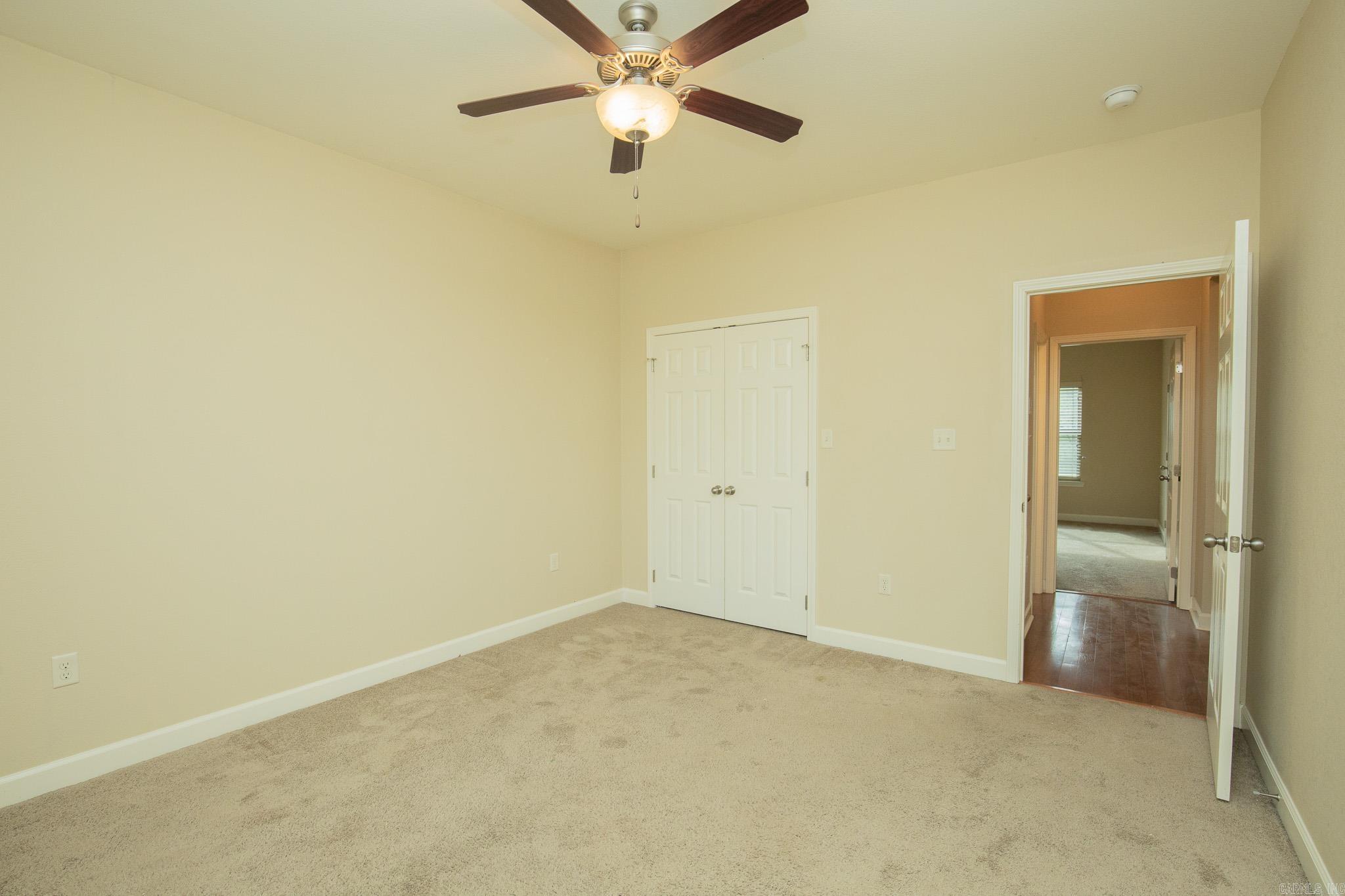 1090 Whispering Oak Property Photo 24