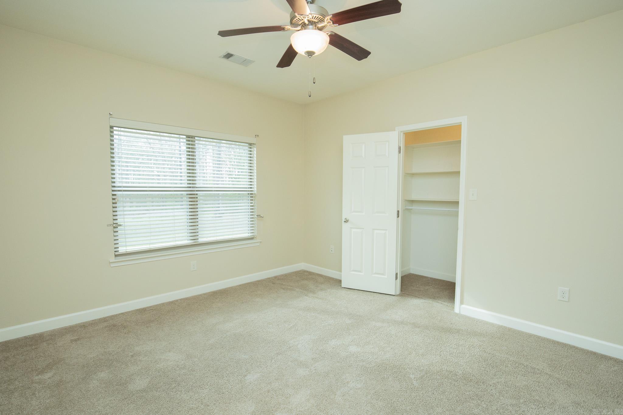 1090 Whispering Oak Property Photo 28
