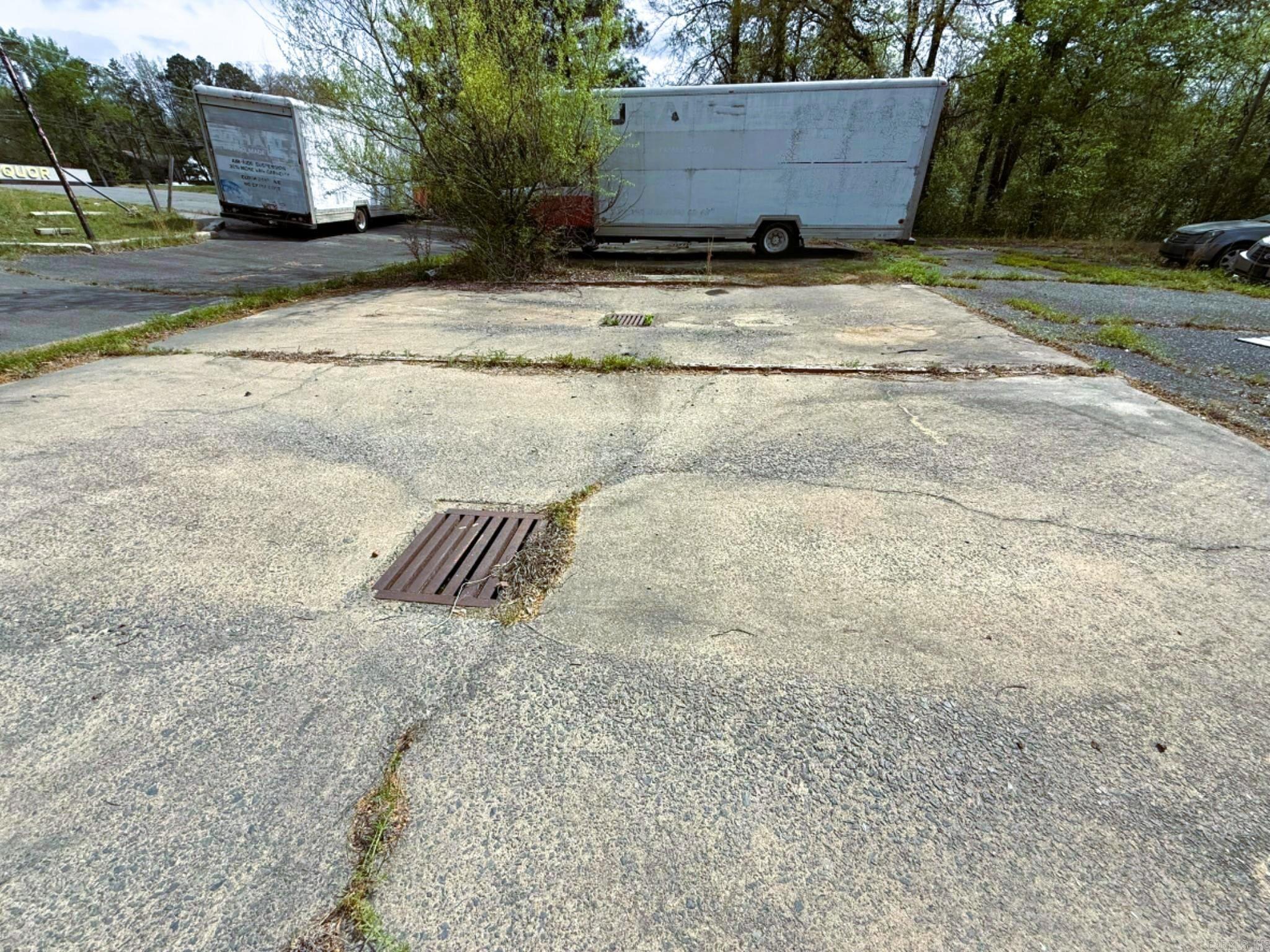 8315 Colonel Glenn Road Property Photo 4