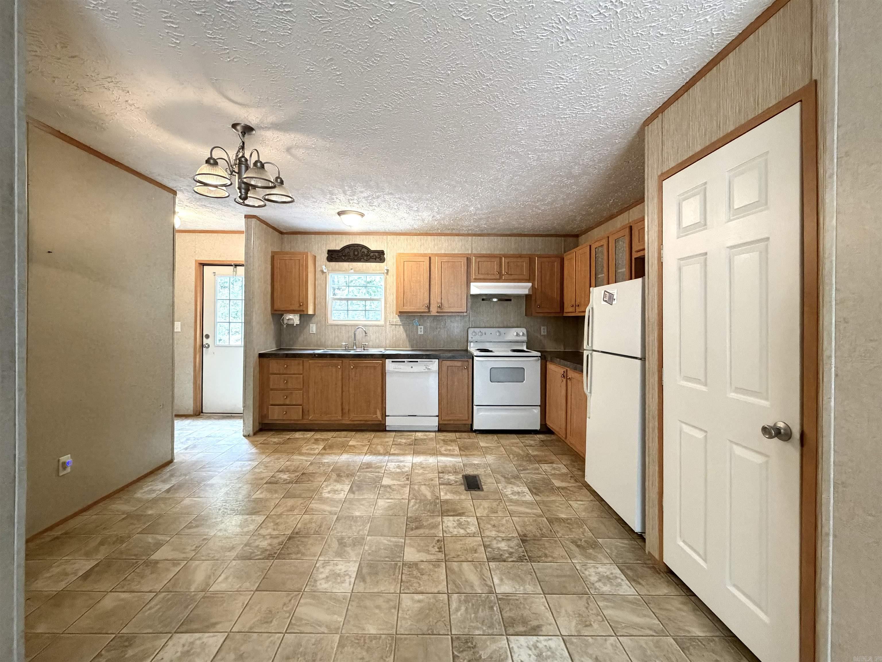 37 Grand Trunk Road Property Photo 6