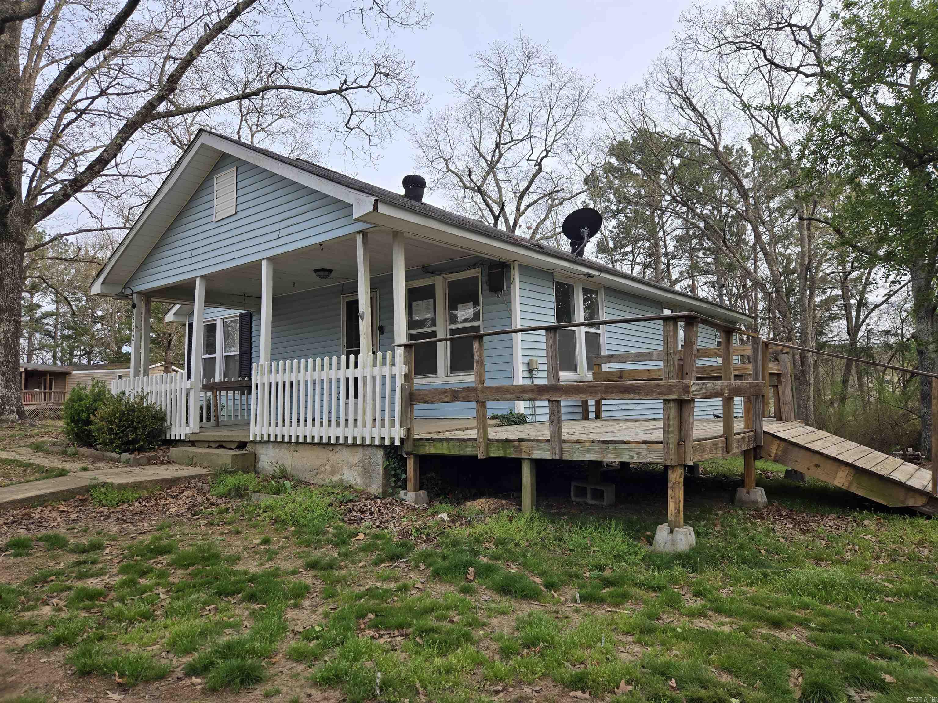1562 E Hwy 16 Property Photo 4