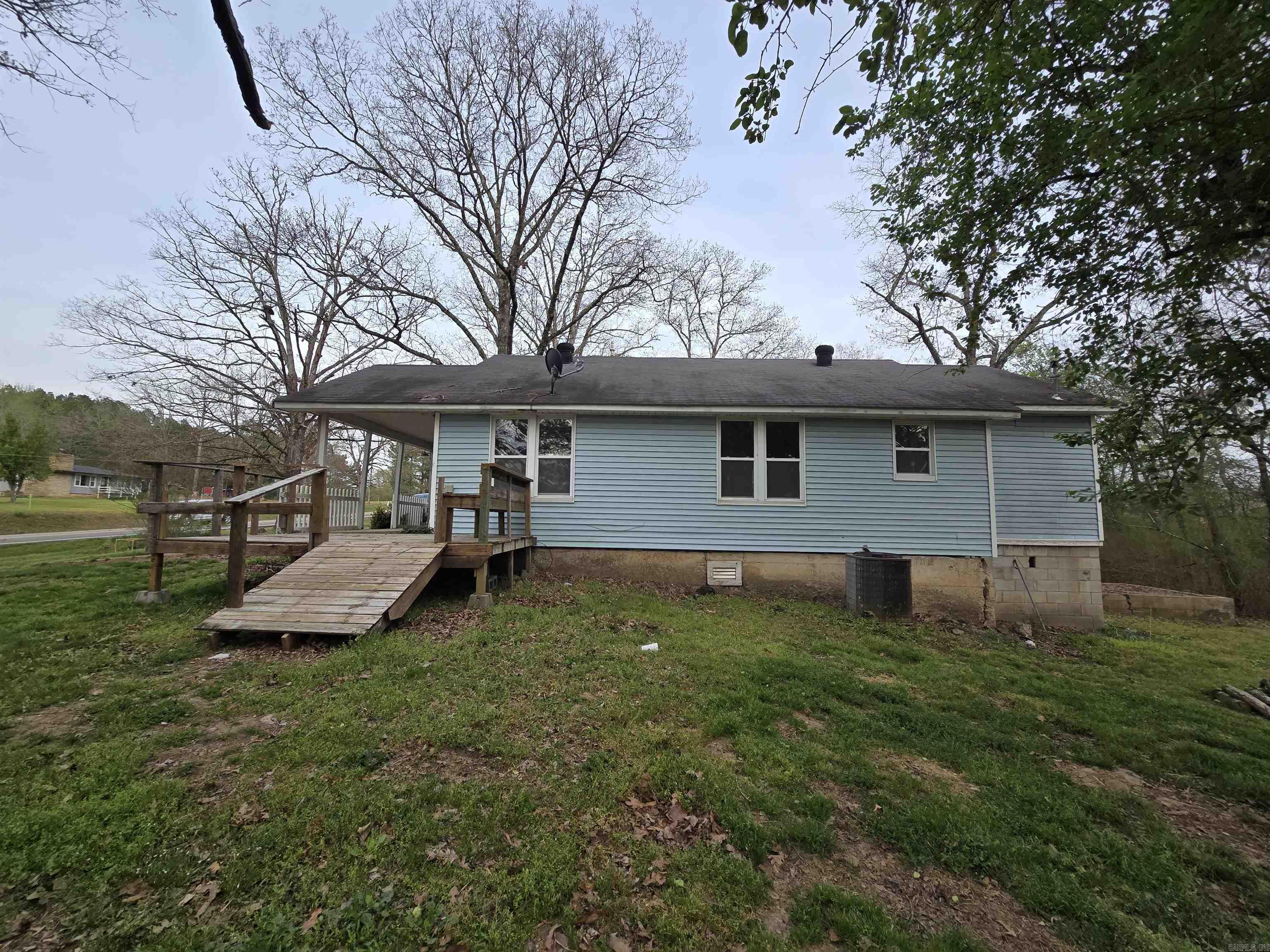 1562 E Hwy 16 Property Photo 8