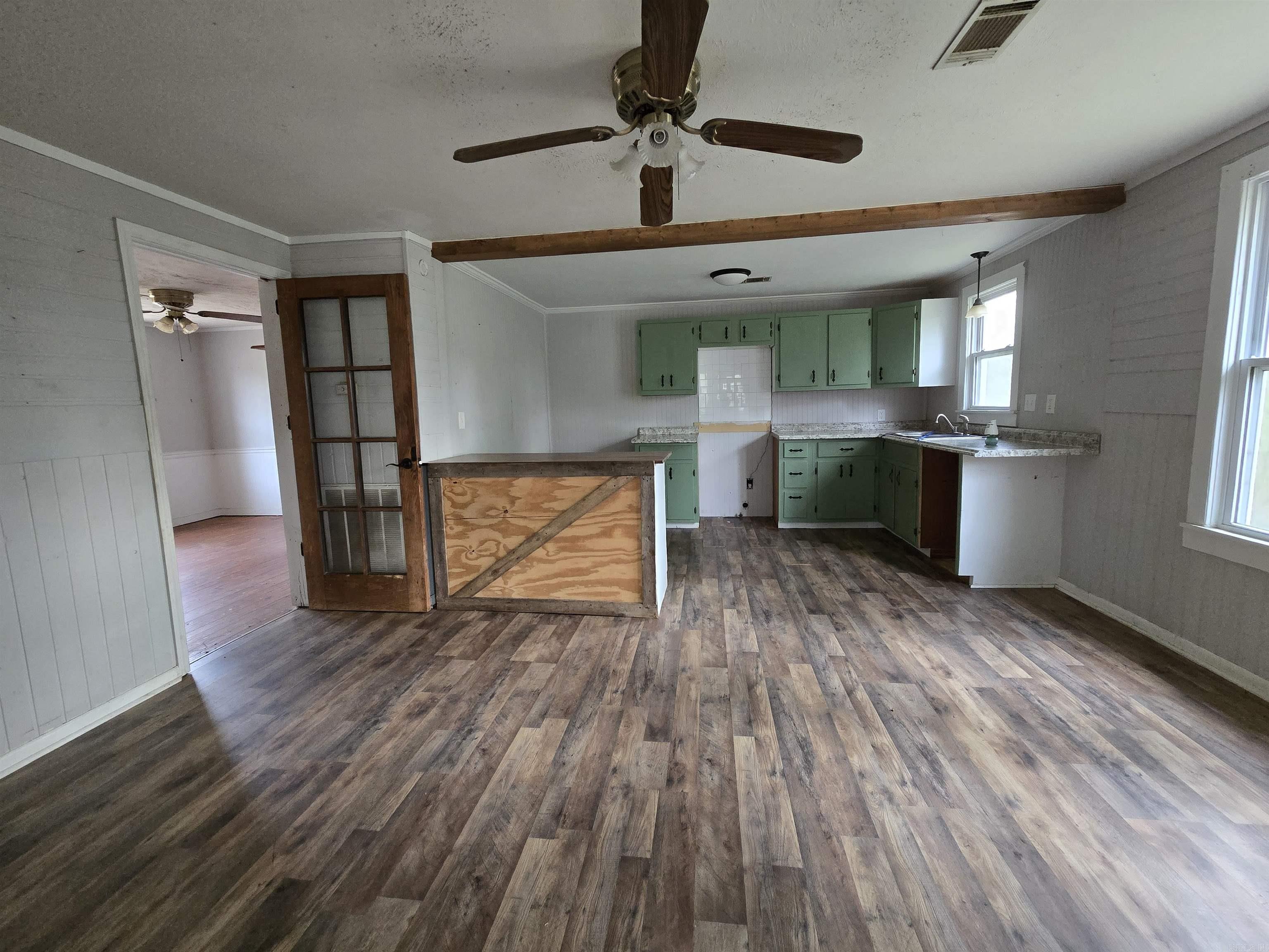 1562 E Hwy 16 Property Photo 12