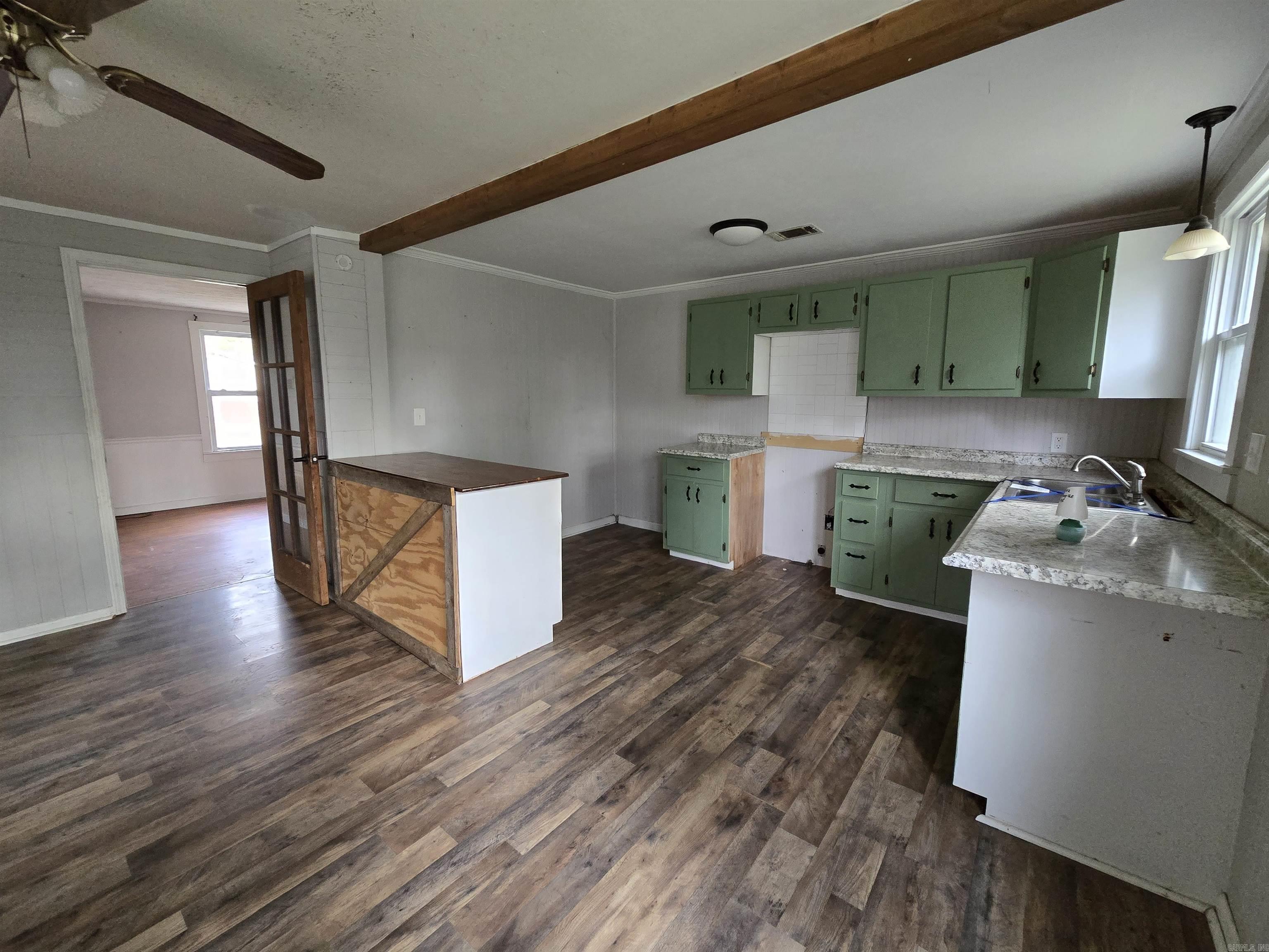 1562 E Hwy 16 Property Photo 13