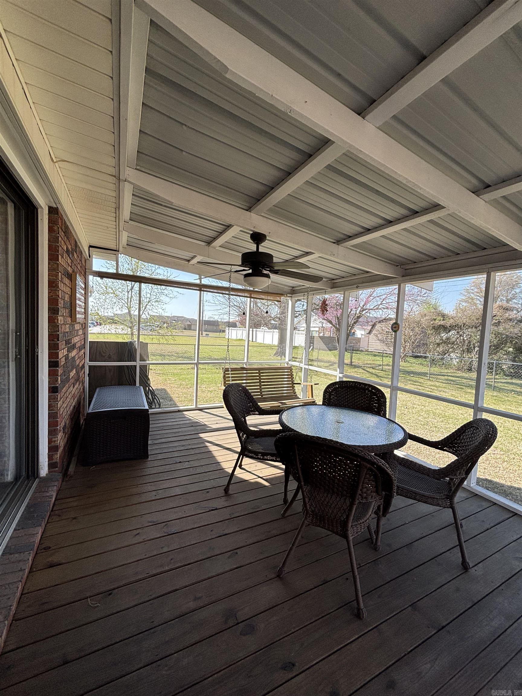 1410 W Main Property Photo 5