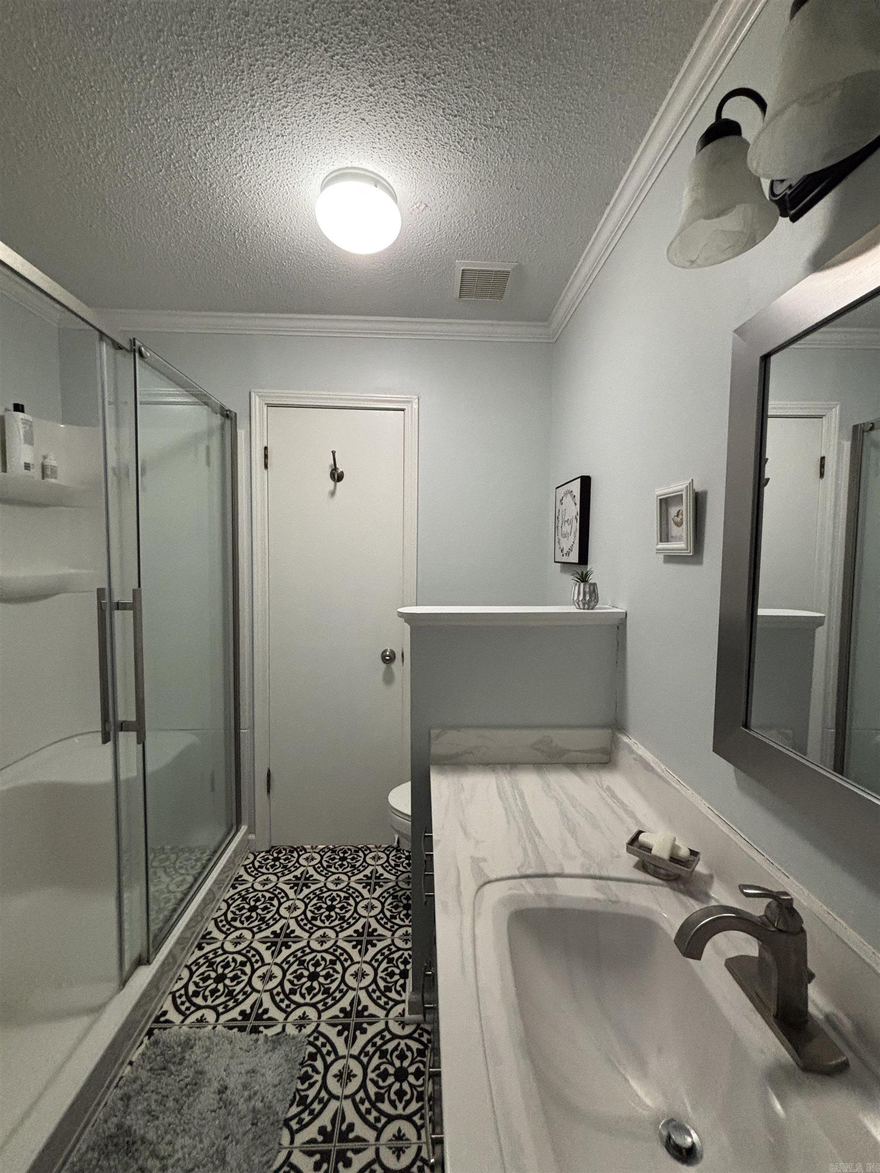 1410 W Main Property Photo 10