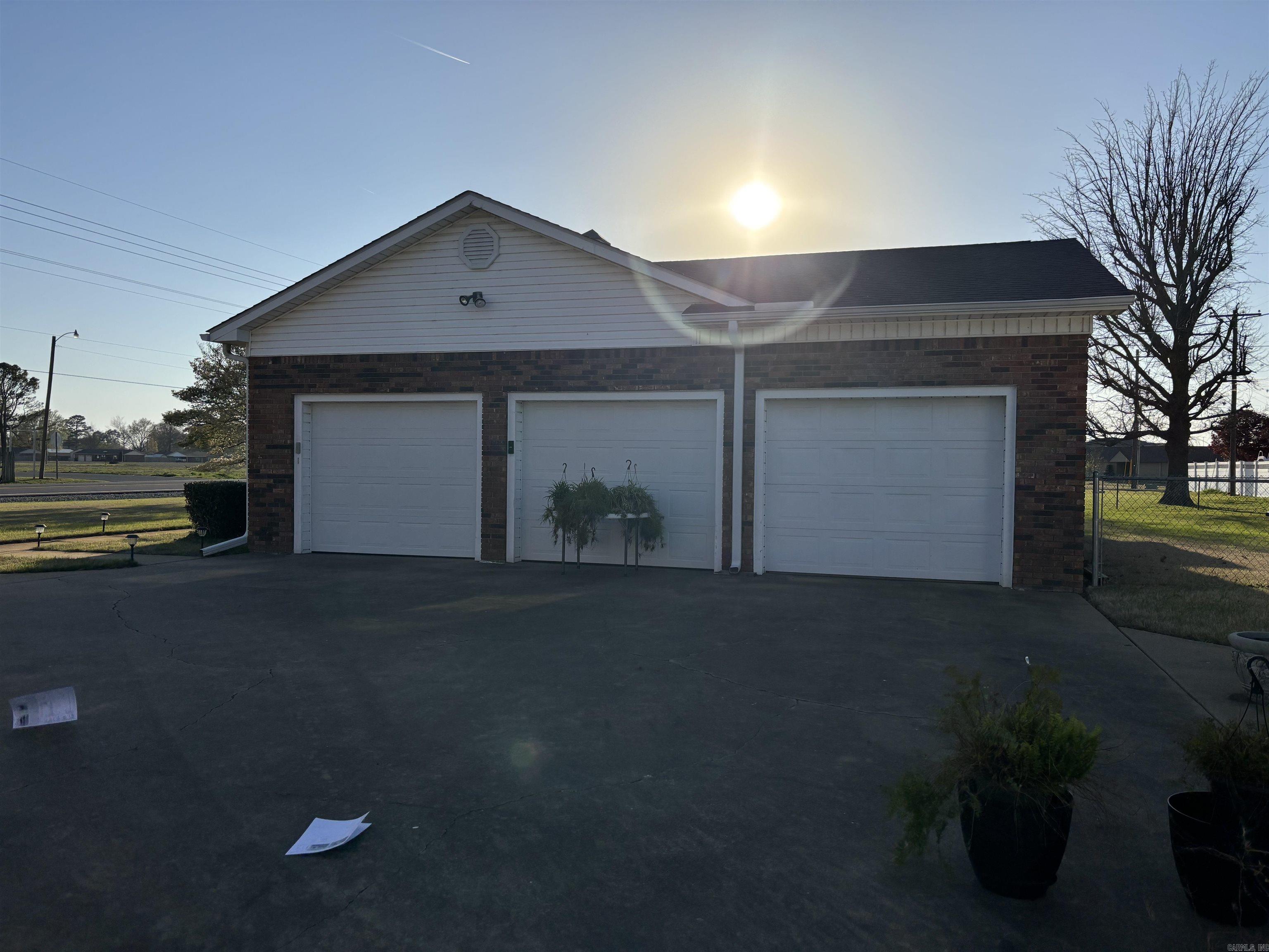 1410 W Main Property Photo 20