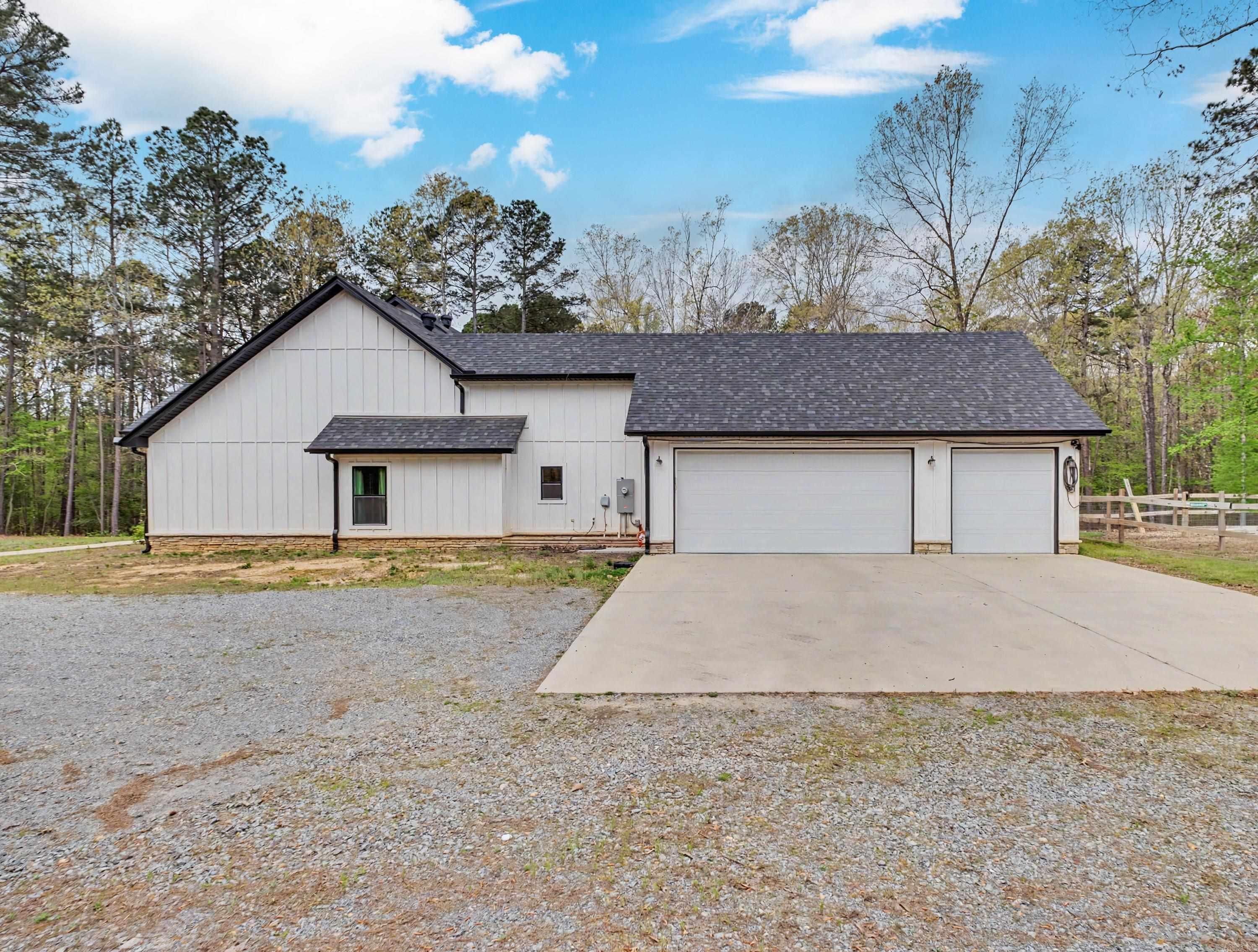 631 Zoa Way Property Photo 7