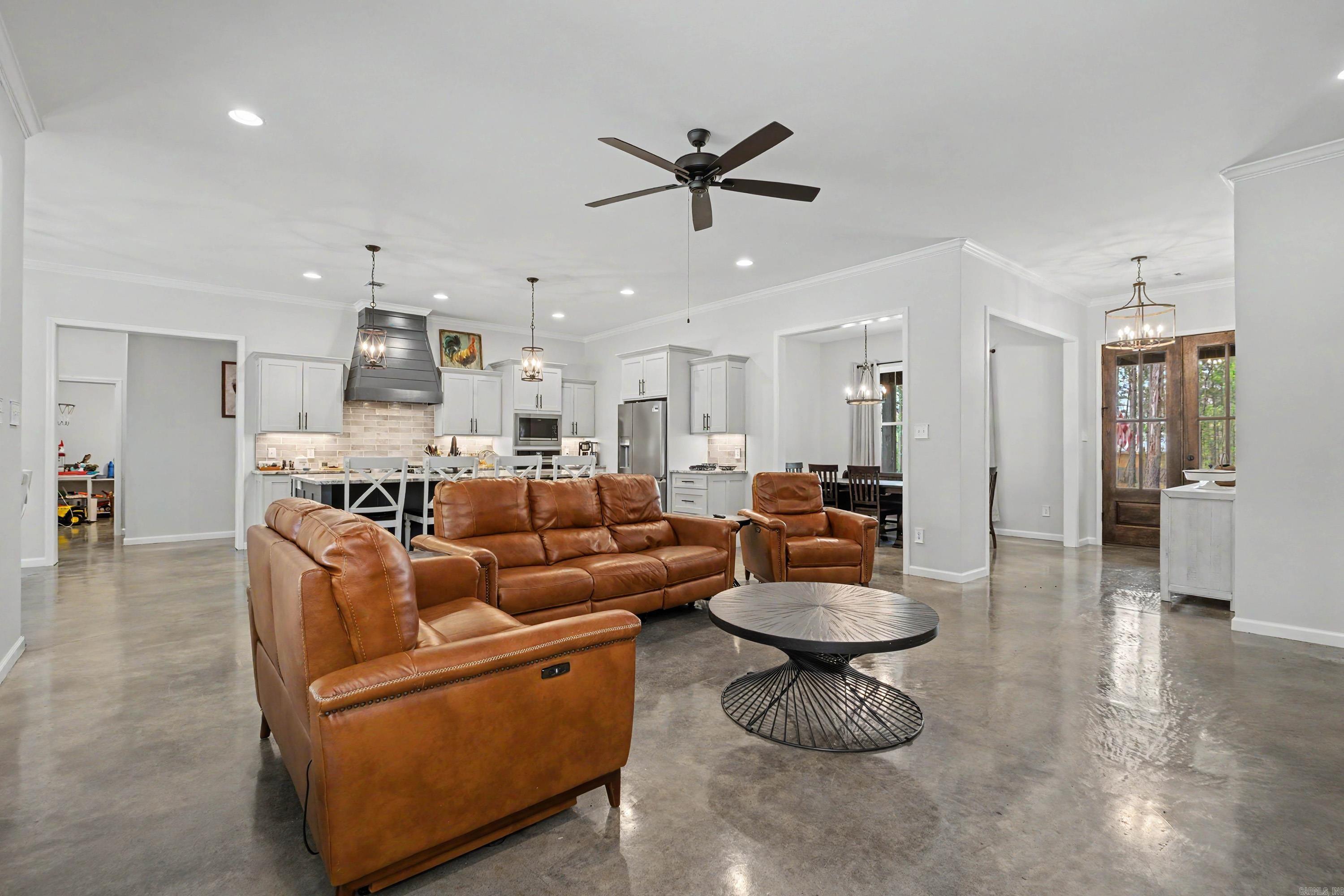 631 Zoa Way Property Photo 11