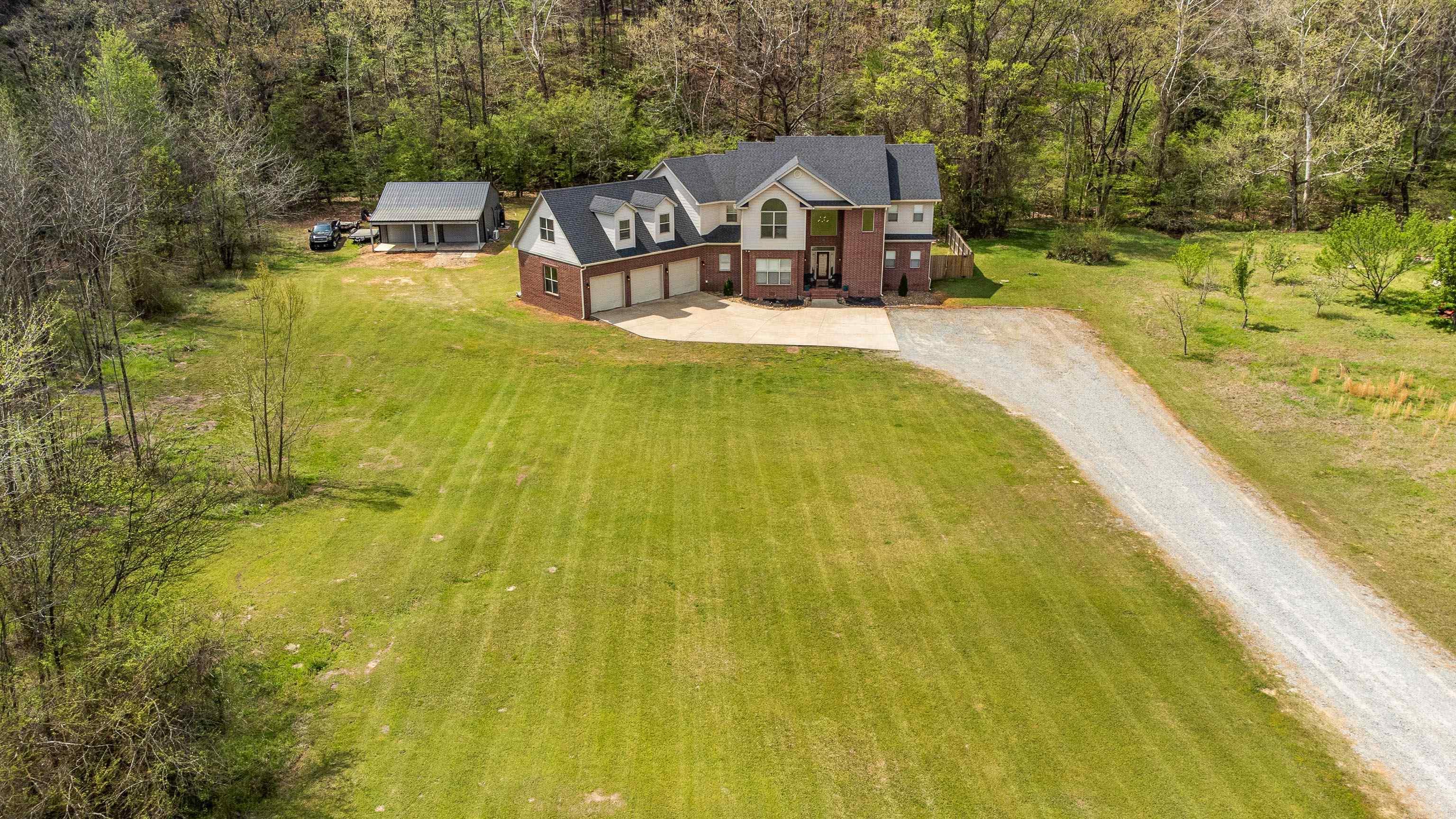 5541 Hwy 298 Property Photo 2