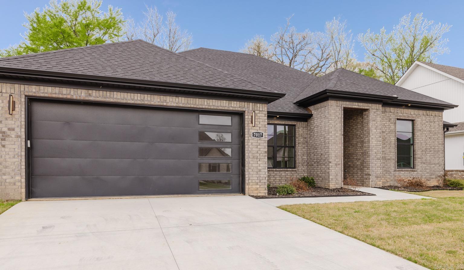 7017 Cold Creek Drive Property Photo 4
