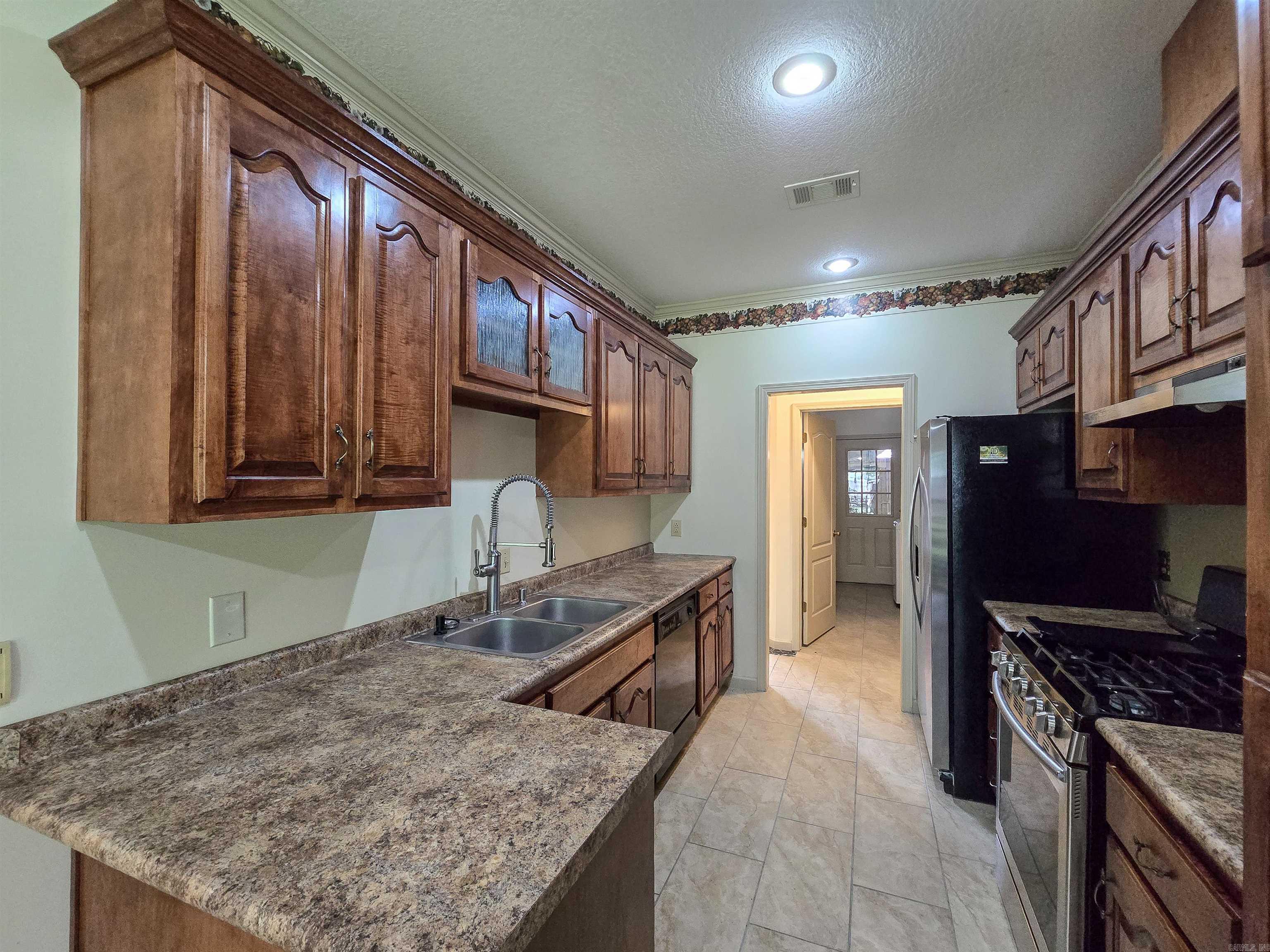 1920 Alex Drive Property Photo 10