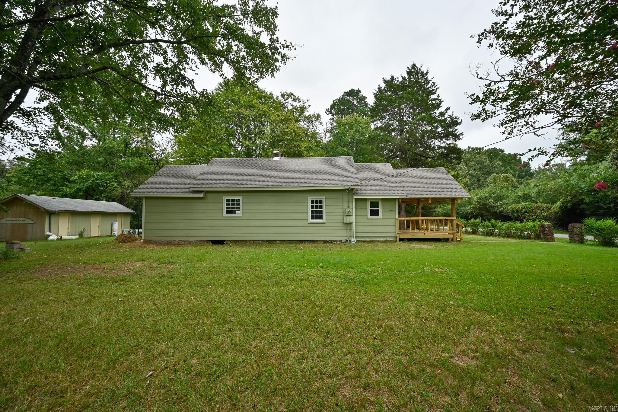 209 Ridge Ave Property Photo 4